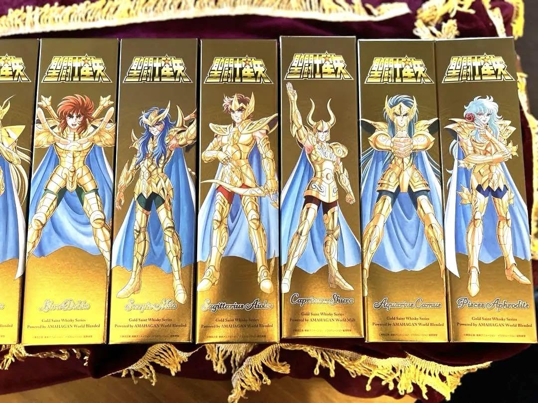 聖闘士星矢　クルセイド　黄金十二宮編150枚　箔押し　4枚　1BOX 聖闘士星矢 クルセイド 黄金十二宮編150枚 箔押し 4枚 1BOX 聖