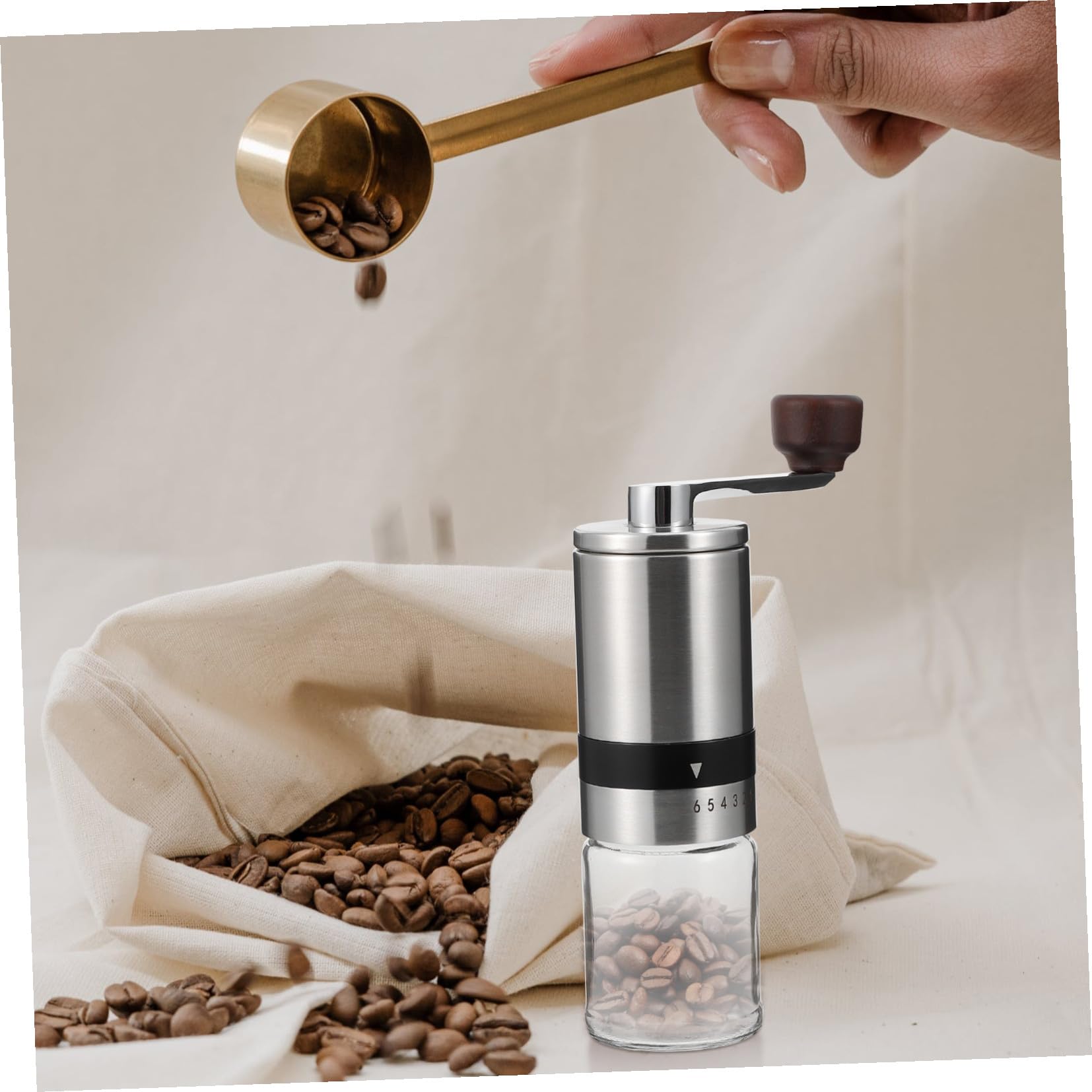 Molino de Manivela Portátil para Granos de Café, Marrón