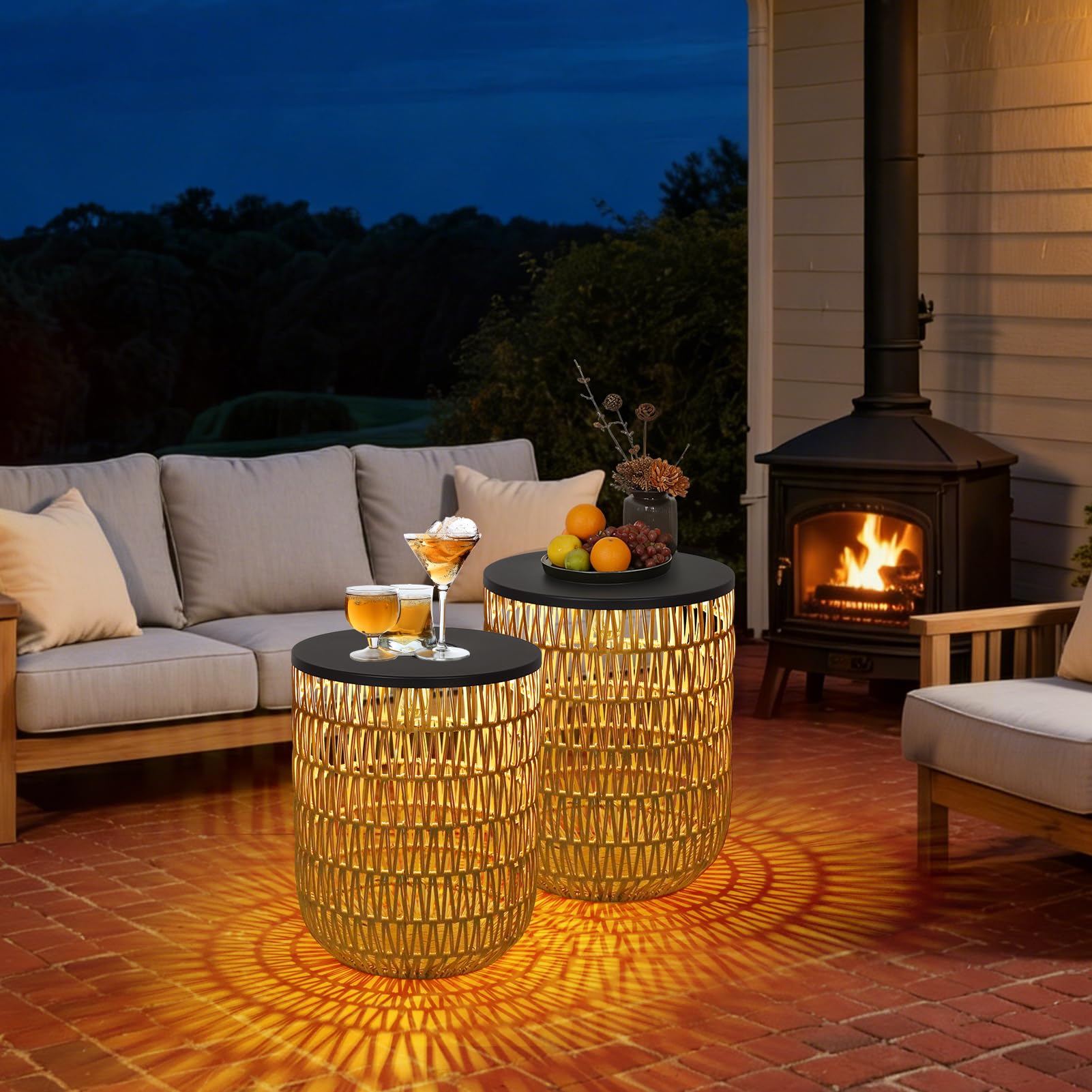 Rayofly Solar Beistelltisch Outdoor 2er Set, Rund Gartentisch Wetterfest mit Solarleuchte, Boho Solar Outdoor Tisch, Kunststoff-Rattan Solarlampe Tisch für Außen, Balkontisch, Beistelltisch Terrasse