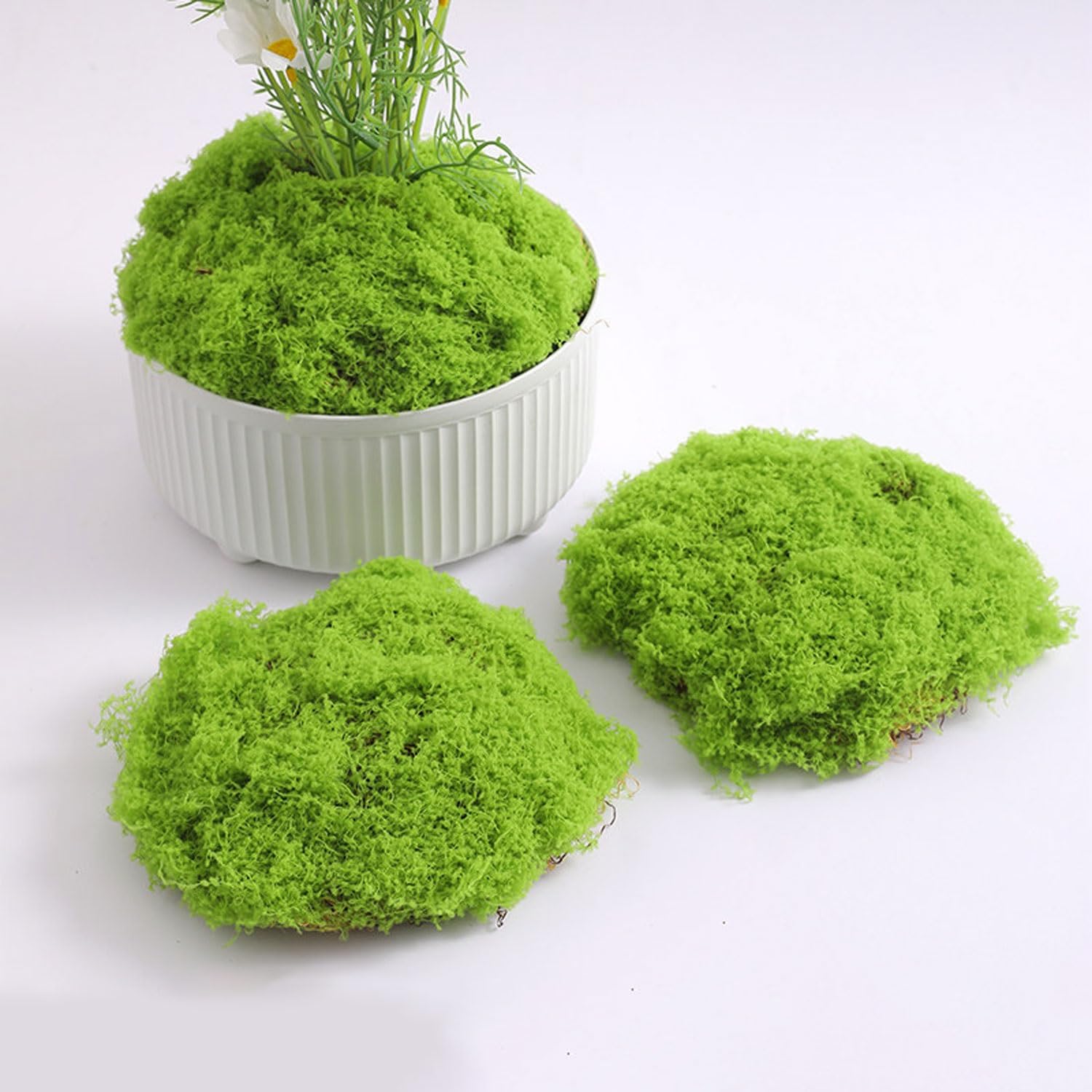 DIWAL Green Artificial Moss, Artificial Moss for Potted Plants Decor, Bulk Moss for Indoor/Outdoor Use, DIY Floral Arrangements, Terrariums(Light green,100g)