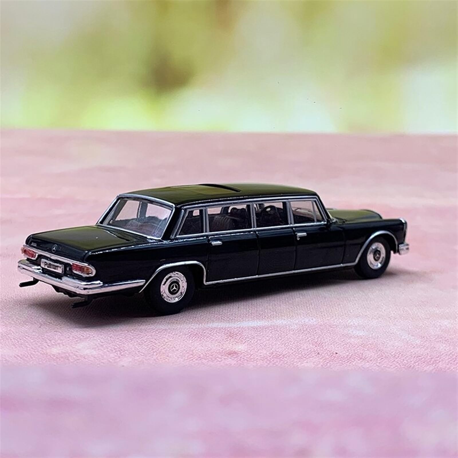 Amazon.co.jp: スケールモデル車両 1:64 メルセデスベンツプルマン