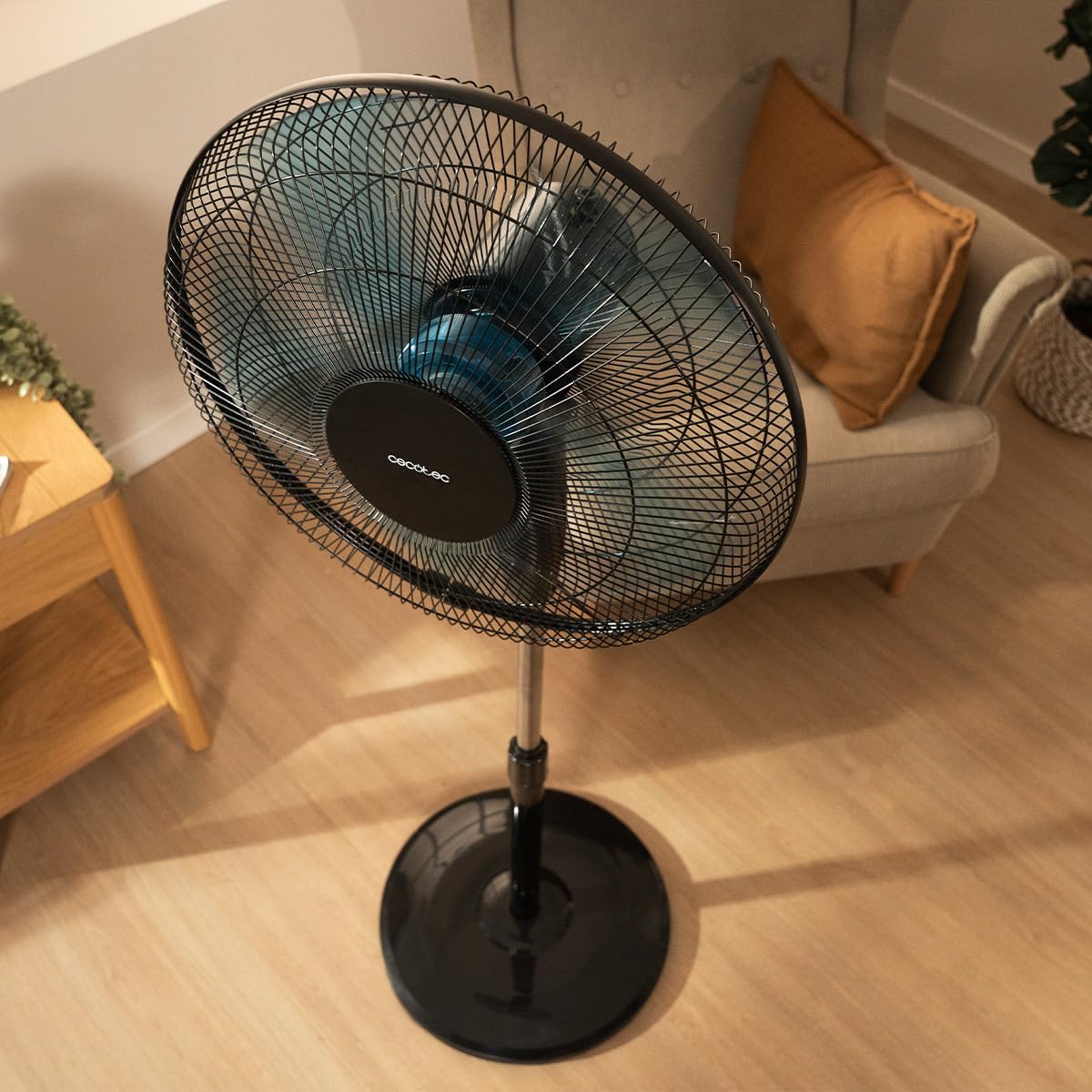 Cecotec Ventilateur sur Pied EnergySilence 515 WindLite Pro Black. 56 W, Diamètre 16" (40 cm), 3 Vitesses, Oscillation Automatique, Hauteur Réglable, 5 Pales et Sécurité Maximale, Noir