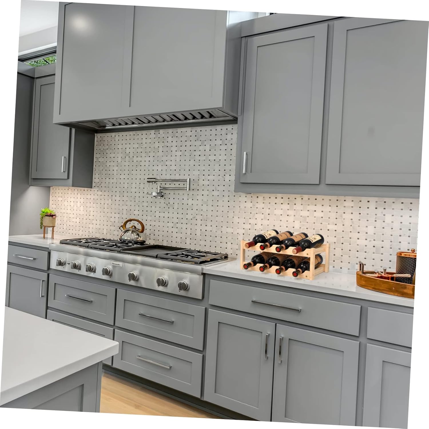 Sturdy Wine Bottle Display Modern Wine Rack Creative Design for Home Hotel