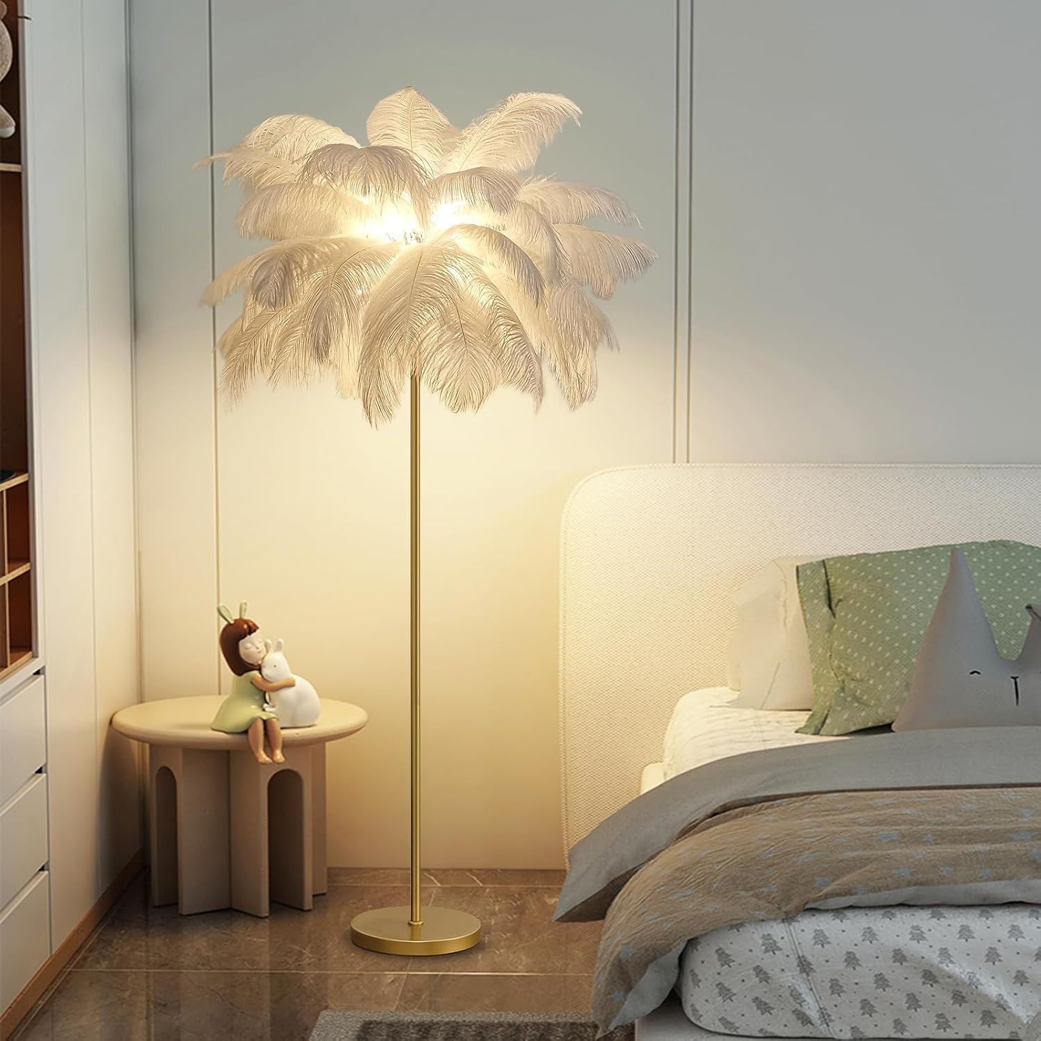 Natural Ostrich Feather Floor Lamp,62" Simple Modern Tall Standing Feather Lamp,White Ostrich Feather Lamps with Foot Switch,Corner Feather Floor Lamp for Living Room Bedroom Nursery Girl Room