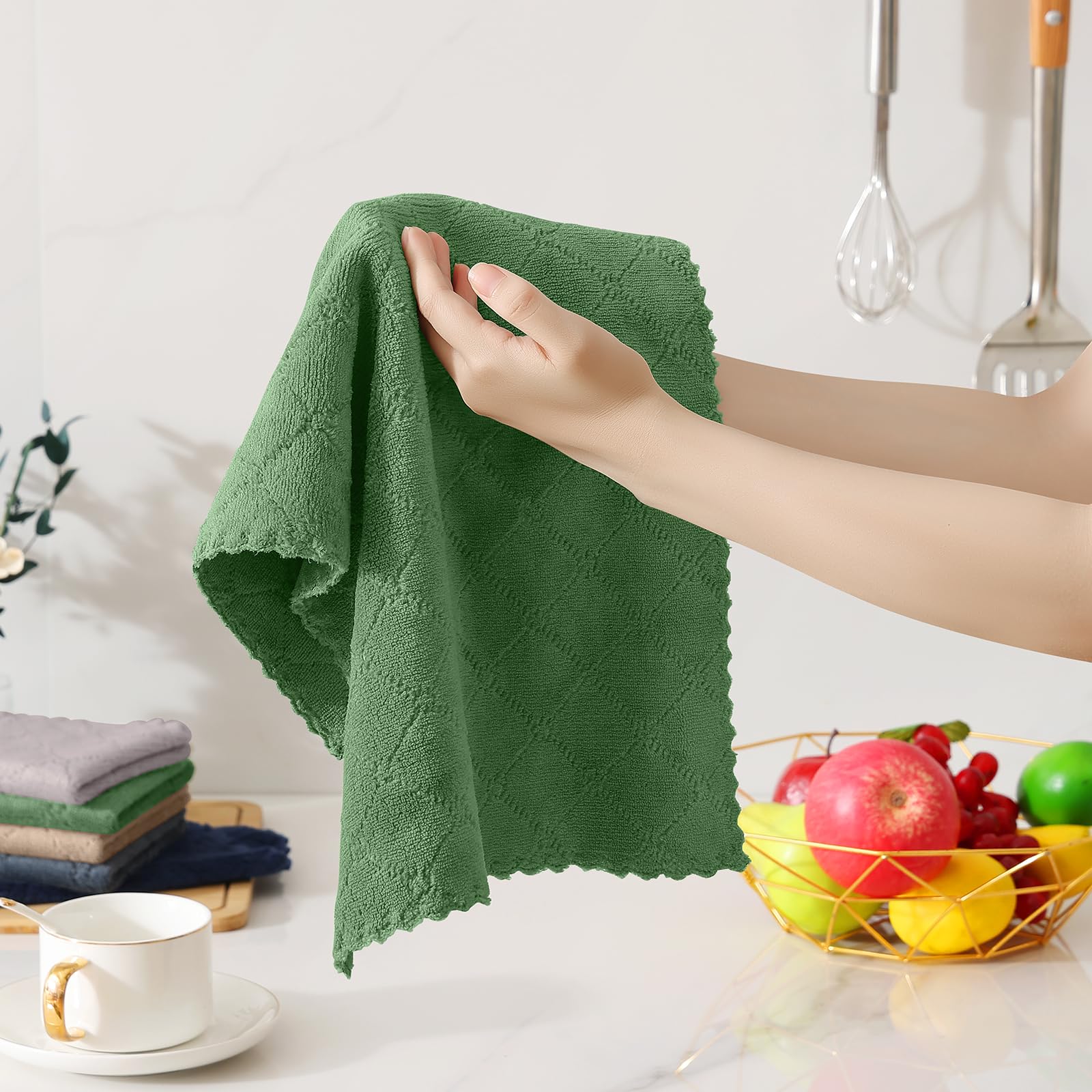 Homaxy Lot de 12 torchons de cuisine et torchons de cuisine en velours corail, 25,4 x 25,4 cm et 33 x 48,3 cm, super doux et absorbants, sans peluches et anti-adhésifs, séchage rapide, vert gazon