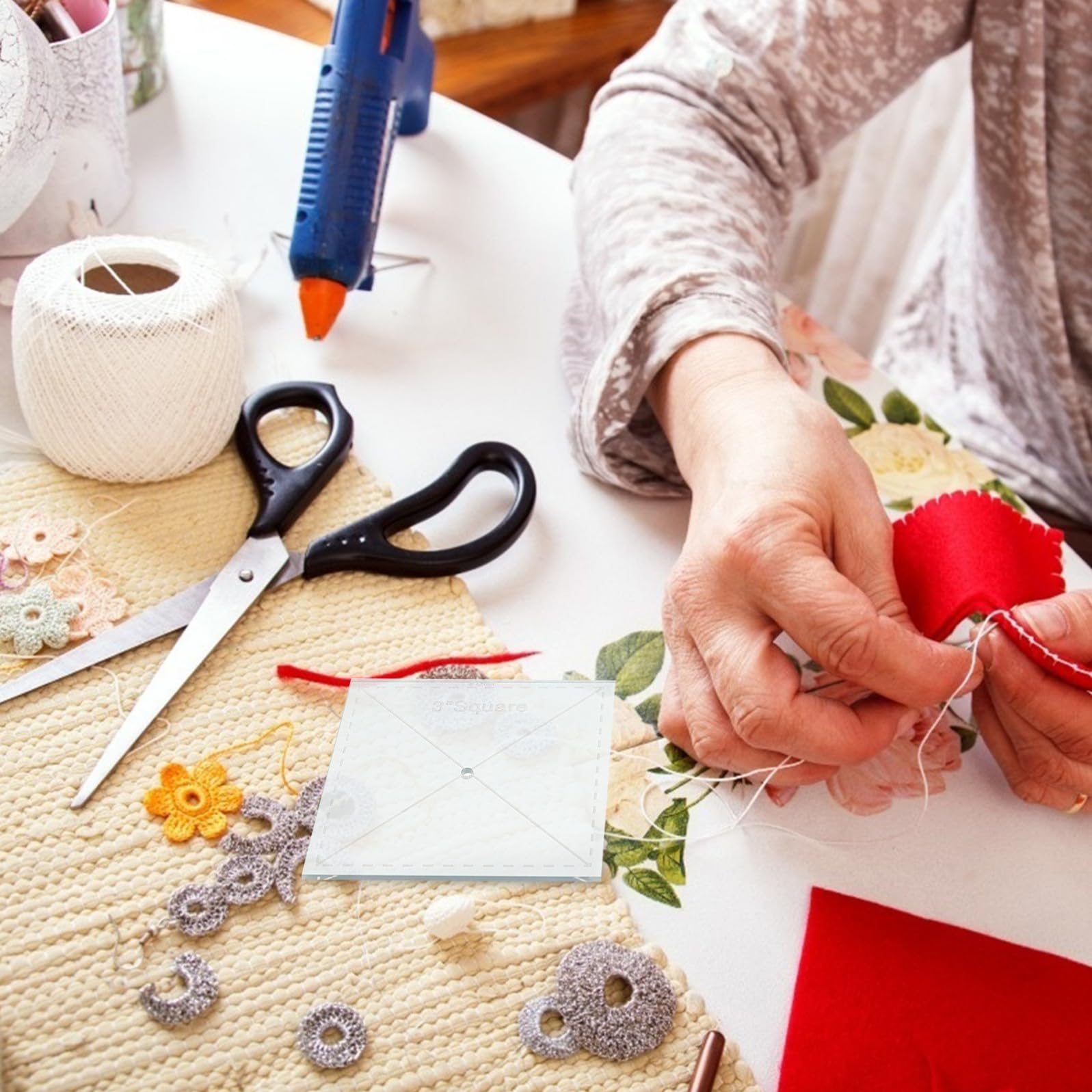 Alasum Set 5 Pezzi Patchwork in Acrilico Resistenti All'abrasione e Sicuri da Usare, per Cucito e Ricamo Superficie Antiscivolo