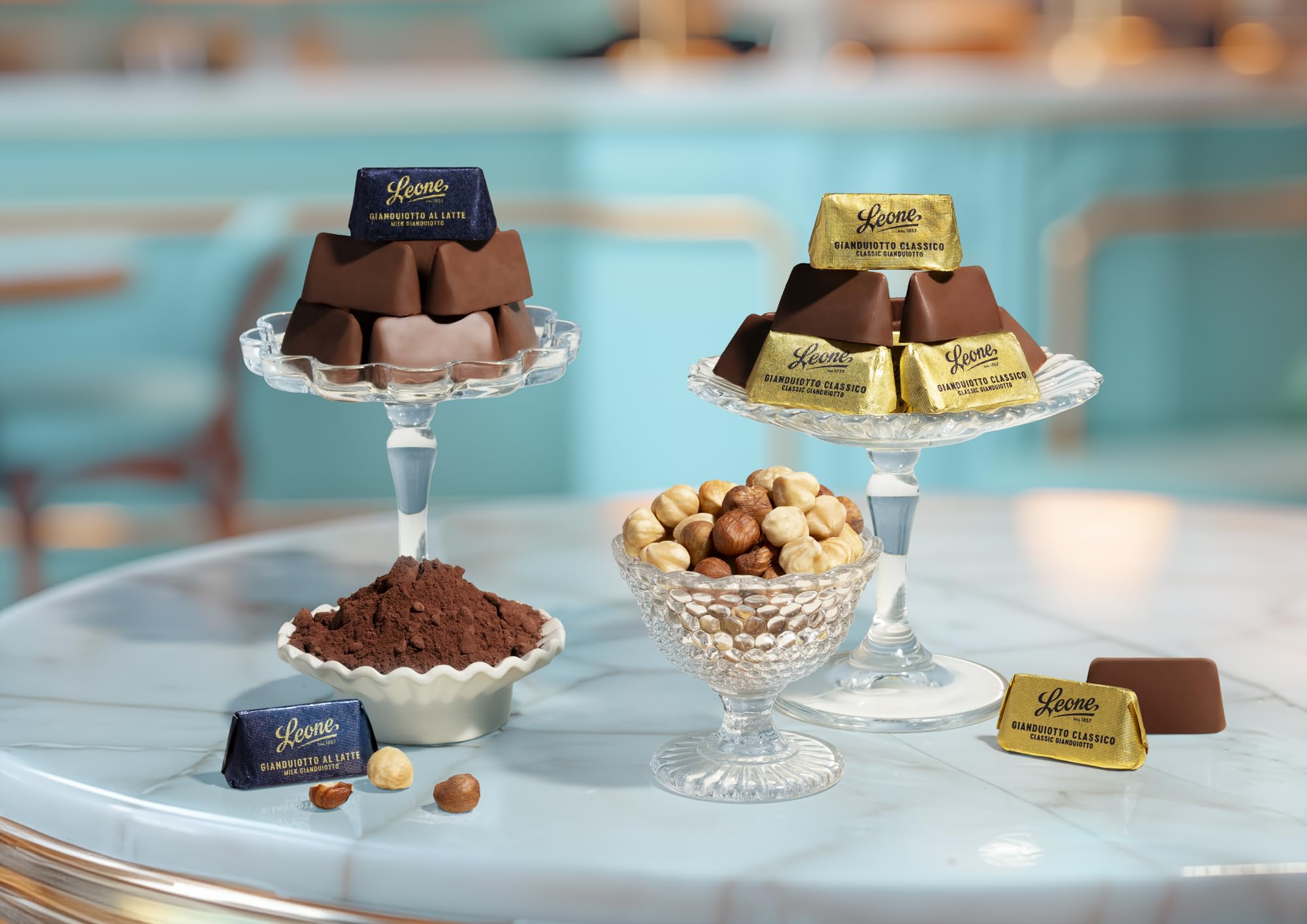 Leone dal 1857 - Sacchetto Ricarica Gianduiotti al latte -Cioccolatini alla Nocciola Gianduia e Latte - Gianduiotto Leone - Senza Glutine e Vegetariani - 500 gr
