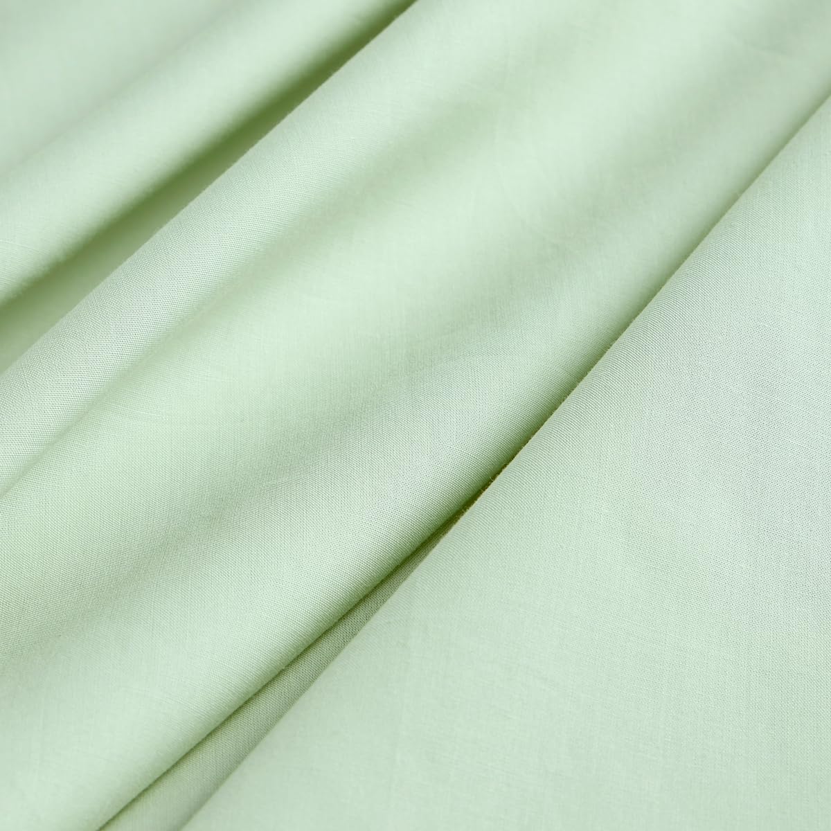 CHRISTY Pure Cotton Percale Fitted Sheets in Green | Size: Super King Fitted