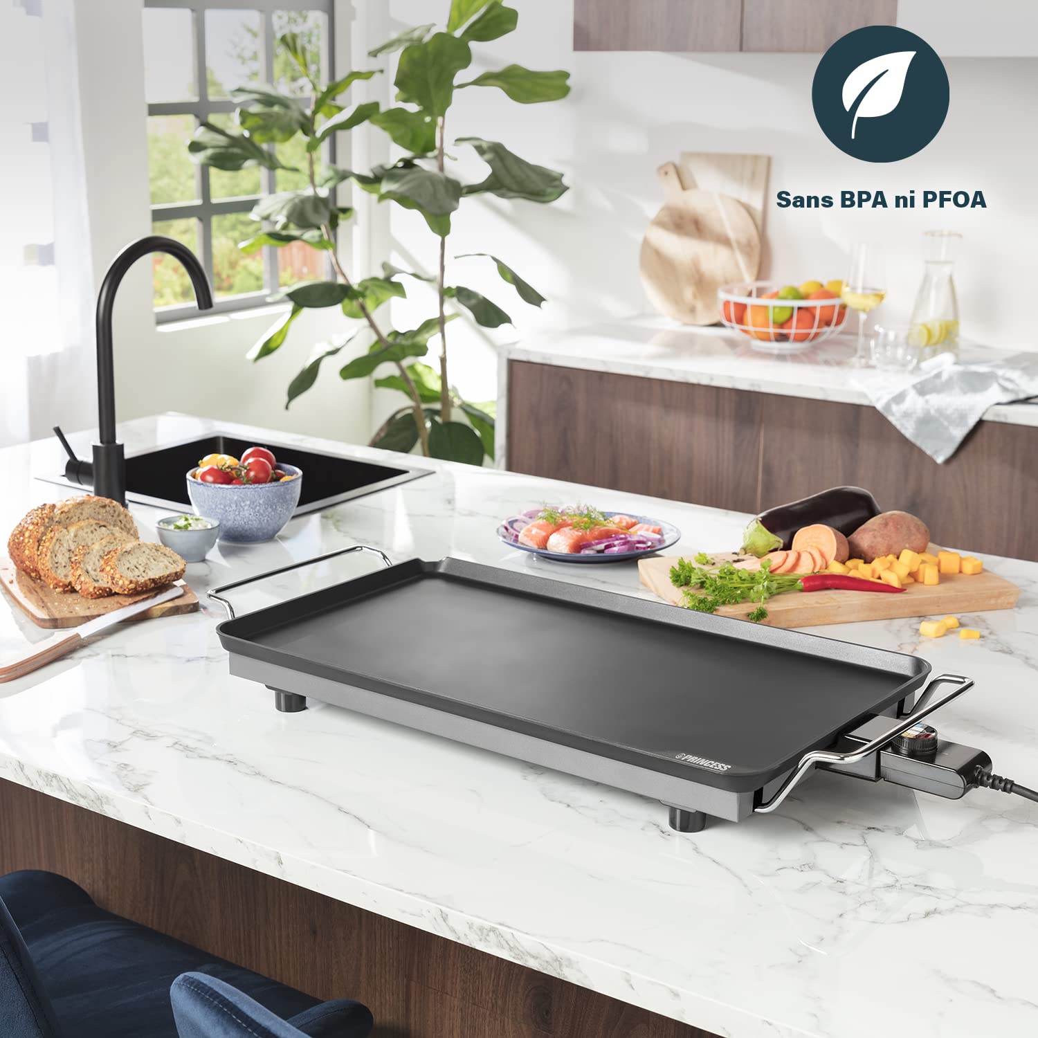 Princess Grill de Table XXL 60 x 36 cm, 2500 W – Surface de cuisson extra large antiadhésive, chauffe rapide, plaque électrique facile à nettoyer, idéale pour repas en famille et fêtes