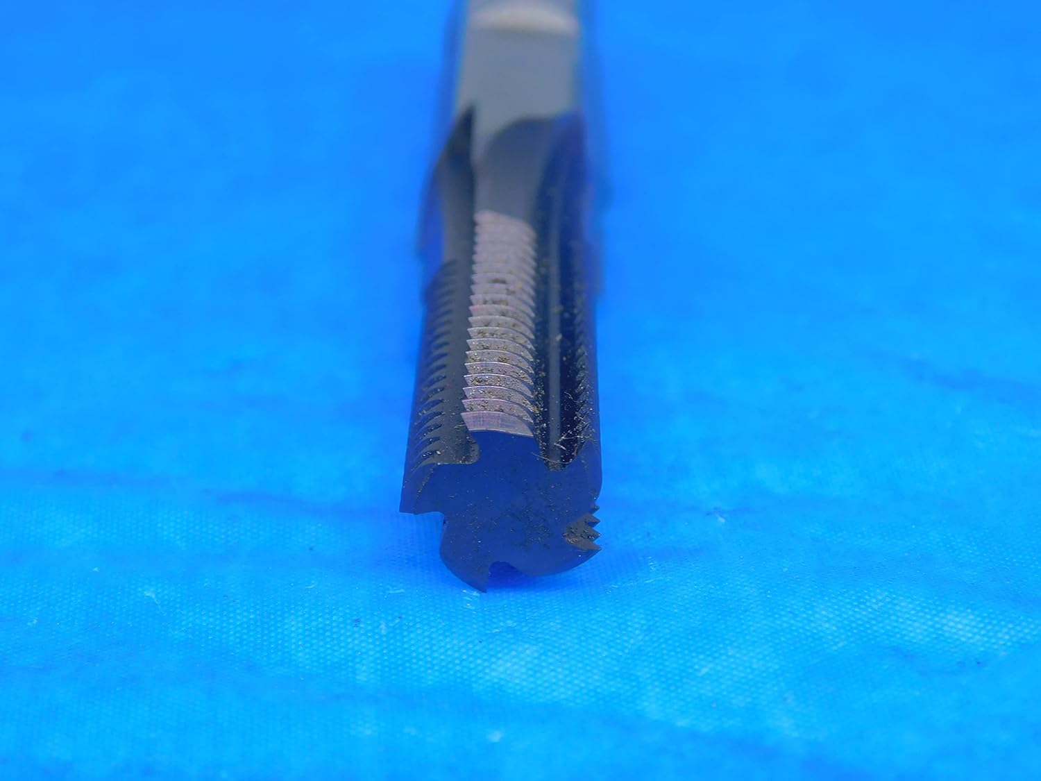 XACTFORM ? THREADMILL 2 1/2X4.37 N 18" UN 1/2 Shank 3 3/8 OAL 5 Flutes - AR5074LVR