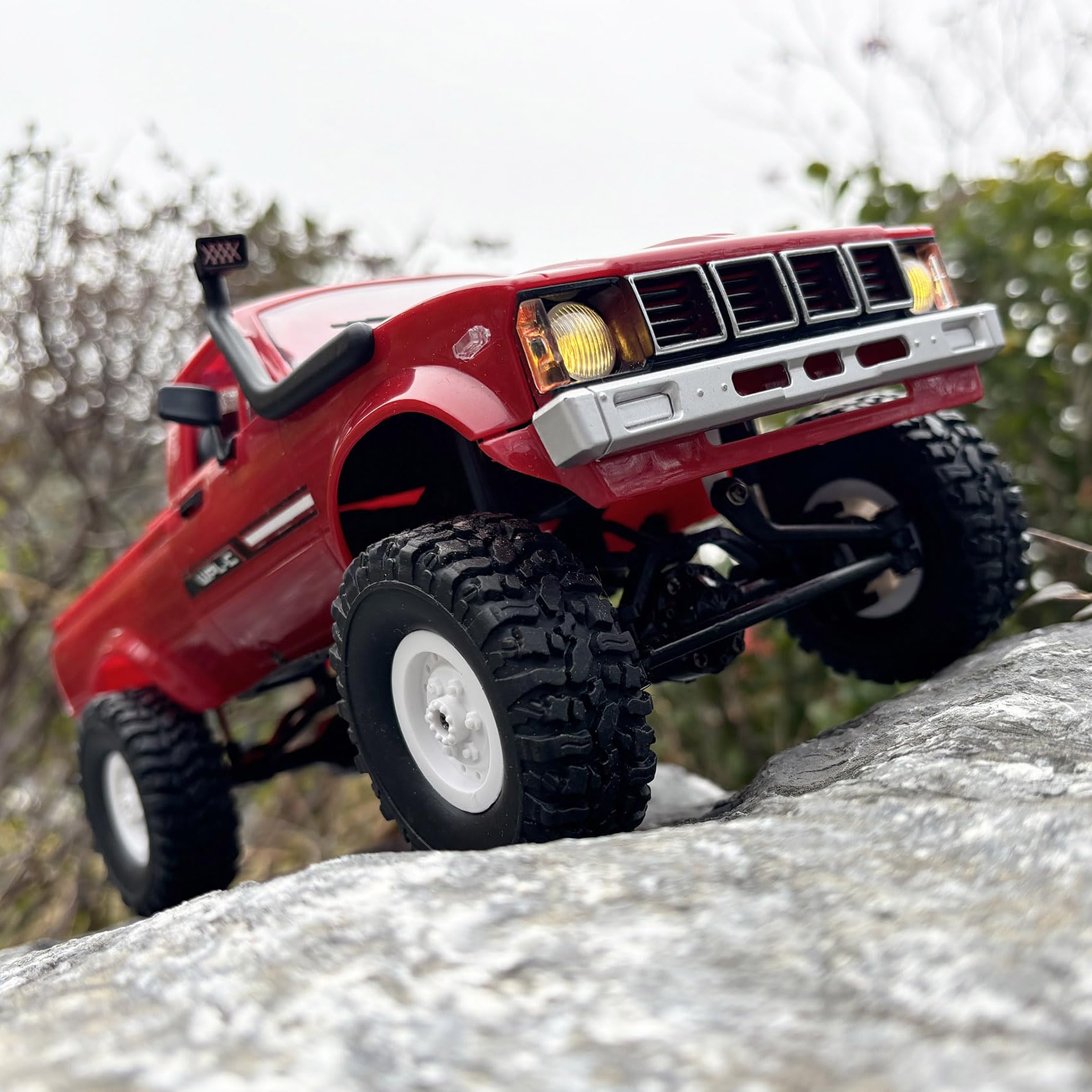 HLSFWDRIVE RC Rock Crawler 4x4 WPL C24 RC Truck Off Road RTR Control remoto a escala 1/16 Crawler todo terreno con dirección proporcional del acelerador 2.4 GHz luz LED juguete para adultos