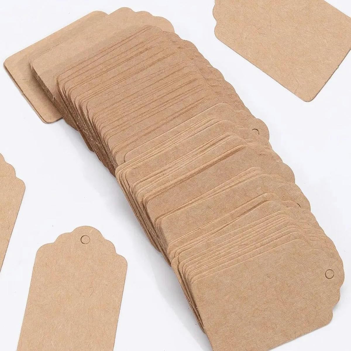 1000 Stück/Los Kraft-Geschenkanhänger, gewellte Kante, Hochzeitsfeier, Papieranhänger, Preisschild, Hängeetikett, individuelle Anhänger, 1000 Stück