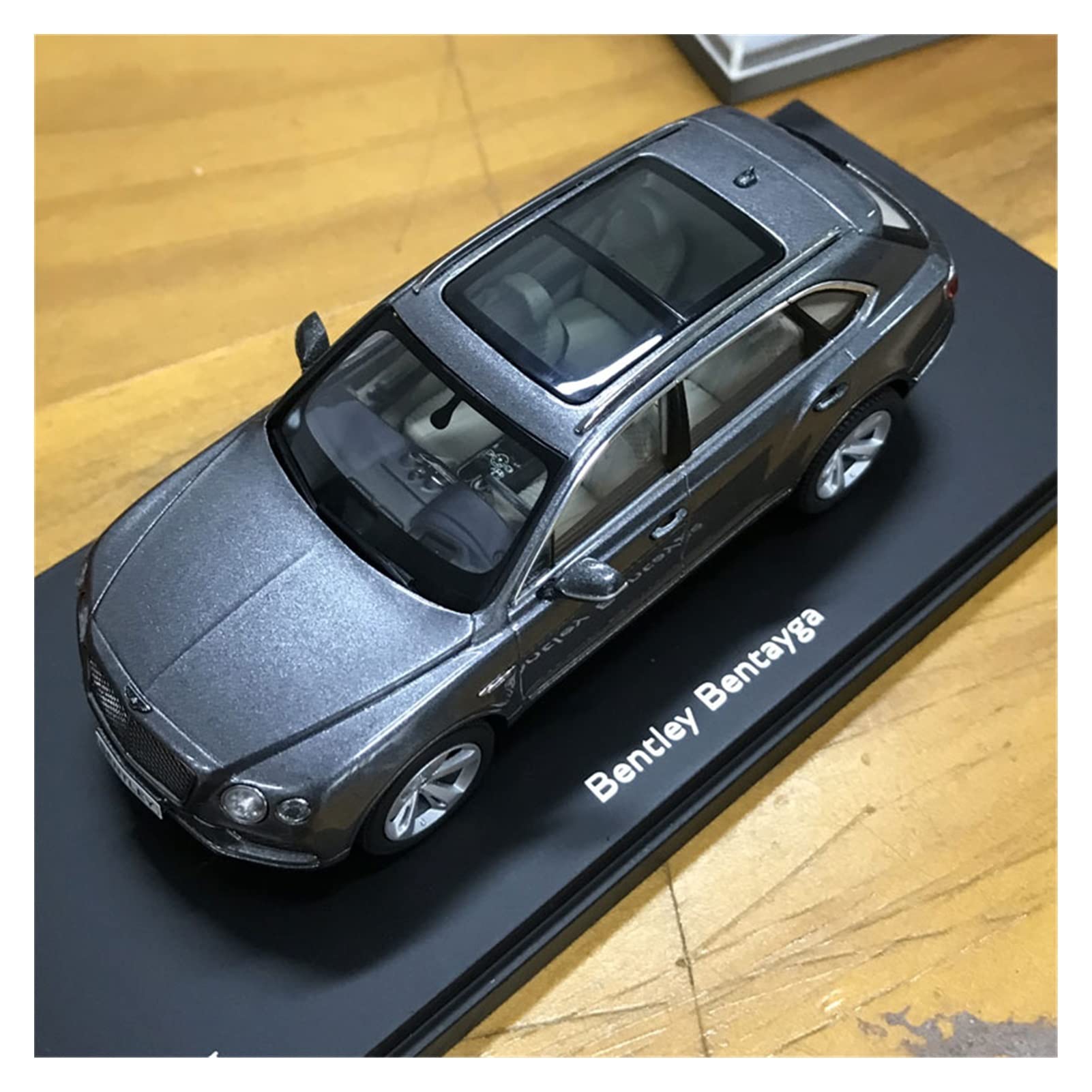 ベントレー ミュルザンヌ 1/43スケール Amazon | ミニカー スケールモデルカー 1:43ベントレーミュルザンヌ静