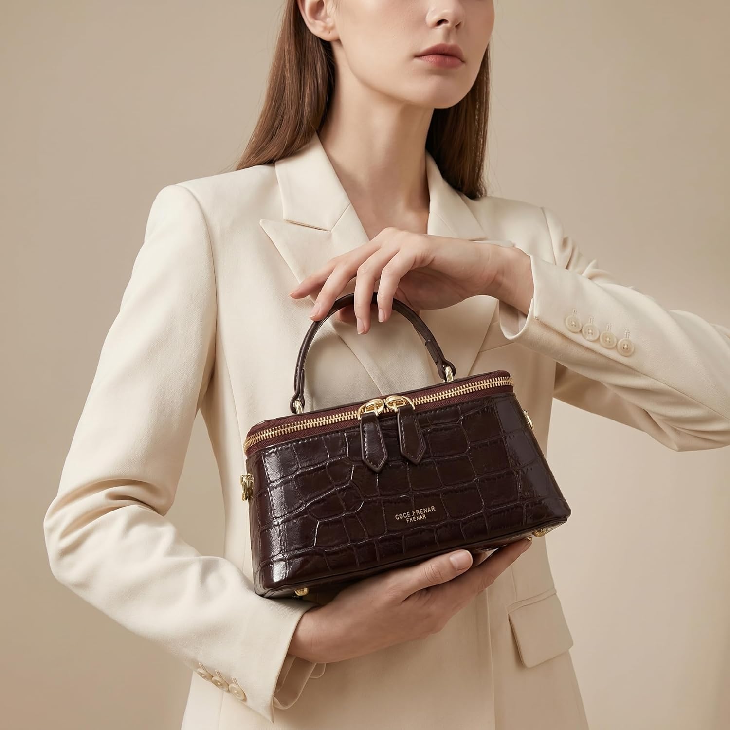 Women's crocodile-embossed crossbody bag, shoulder bag with adjustable shoulder strap, retro square tote bag.