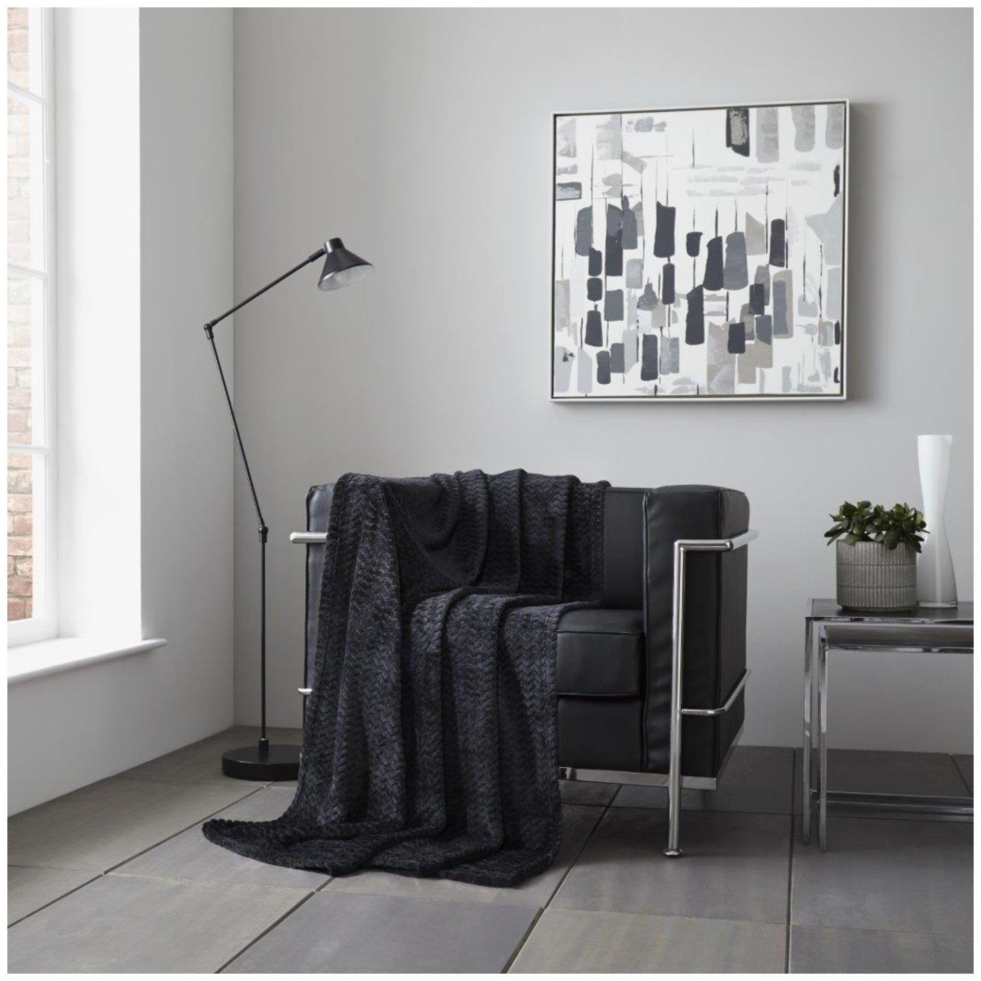 Velvetio Black Comfy Wave Fleece Throw, Lightweight 100% Polyester Sherpa Warm Sofa Bed Blanket, Ultra Soft Cuddly Extra Large Armchair Blankets, 150 X 200Cm,
