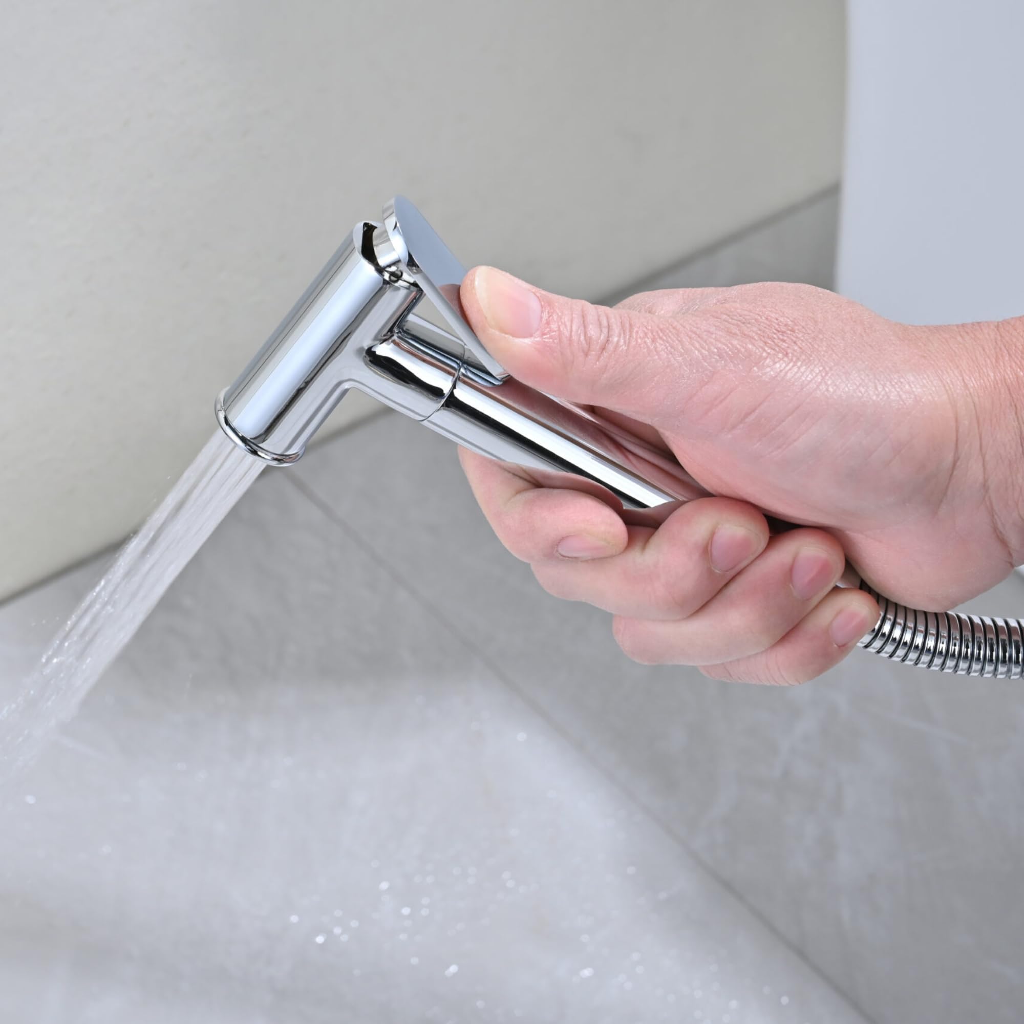 IMEX - prysznic bidetowy z ciepłą i zimną wodą, chromowany, bidet, wbudowany kran do toalety, higieniczna jednouchwytowa głowica prysznicowa do toalety, zamiennik kranu bidetowego, seria Genua