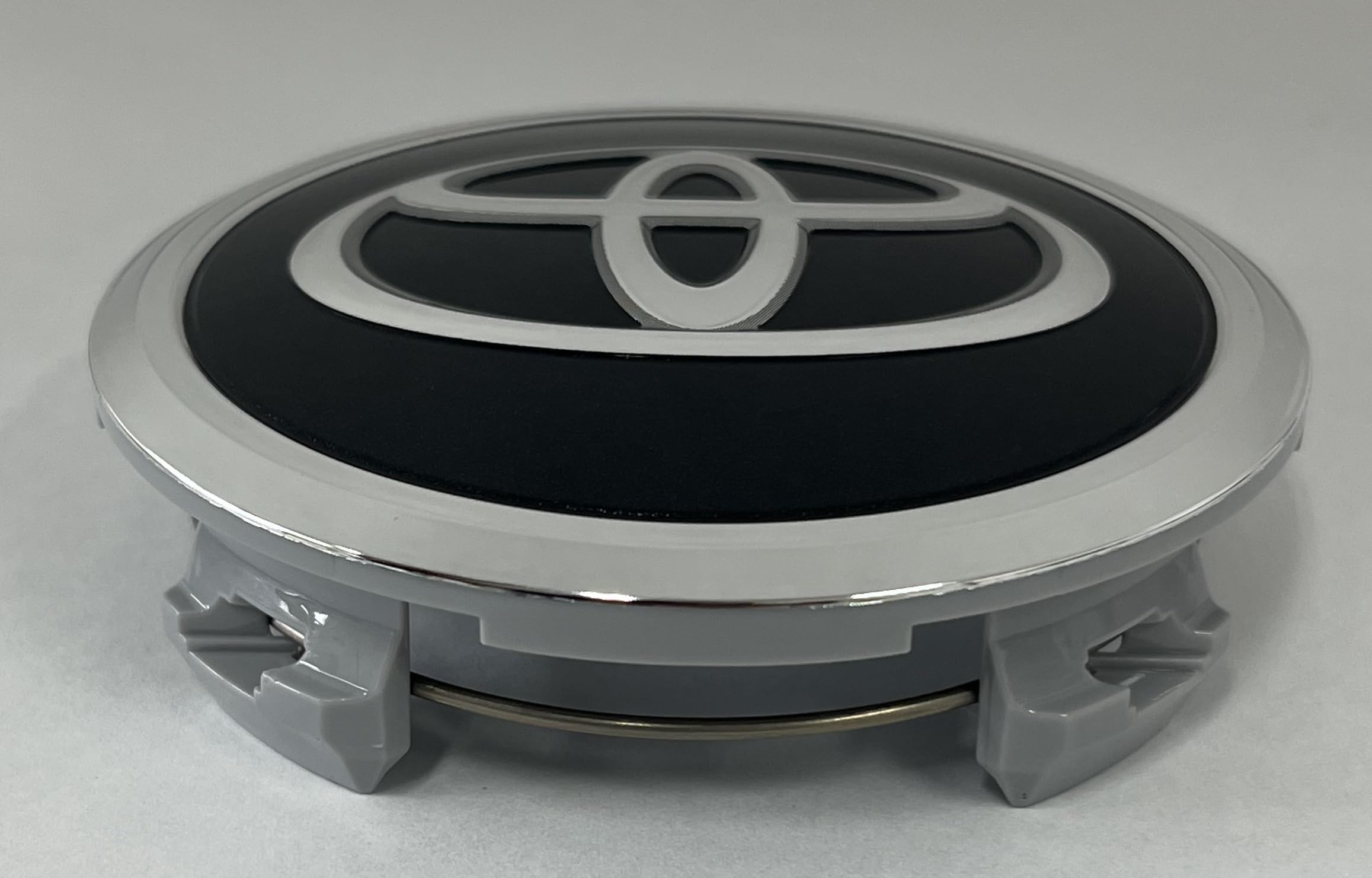 Amazon | TOYOTA (トヨタ) 純正部品 ORNAMENT SUB-ASSY WHEEL HUB