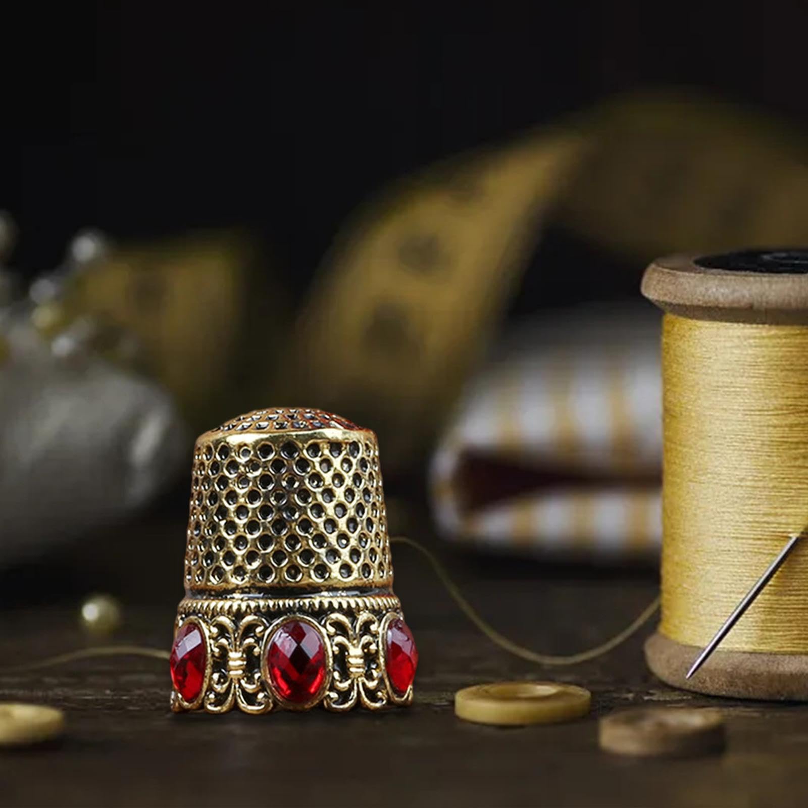 Juego de 10 dedales de costura duraderos para bordar, accesorios de bordado, cristal dorado, 1,5 x 1,5 x 2,5 cm