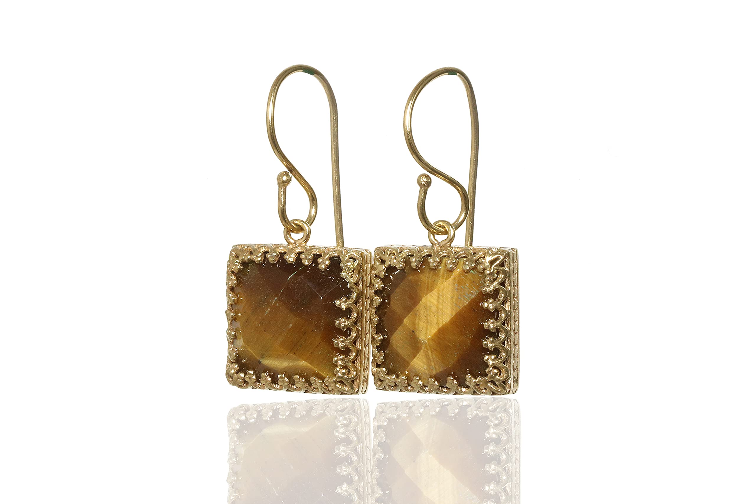 Boucles d'oreilles oeil de tigre pour sublimer une robe de mariée