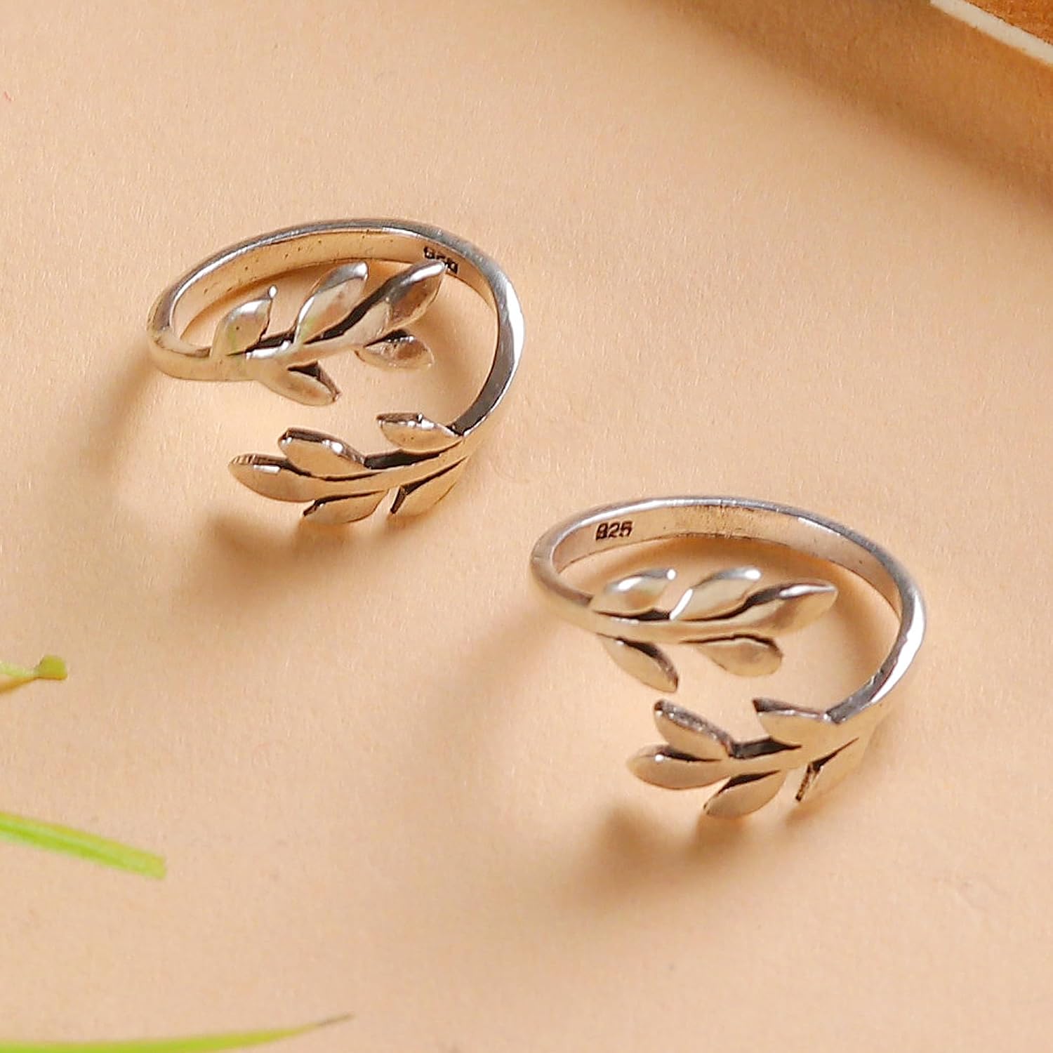 NOVICA No Stone .925 Sterling Silver Toe Ring 'Intricate Vines'