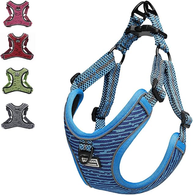 Suredoo No Pull Dog Harness Adjustable Breathable Reflective Lightweight Pet Vest Harness Front Clip Soft Mesh Padded Escape Proof Easy Control for Outdoor Walking Training (Blue, M)