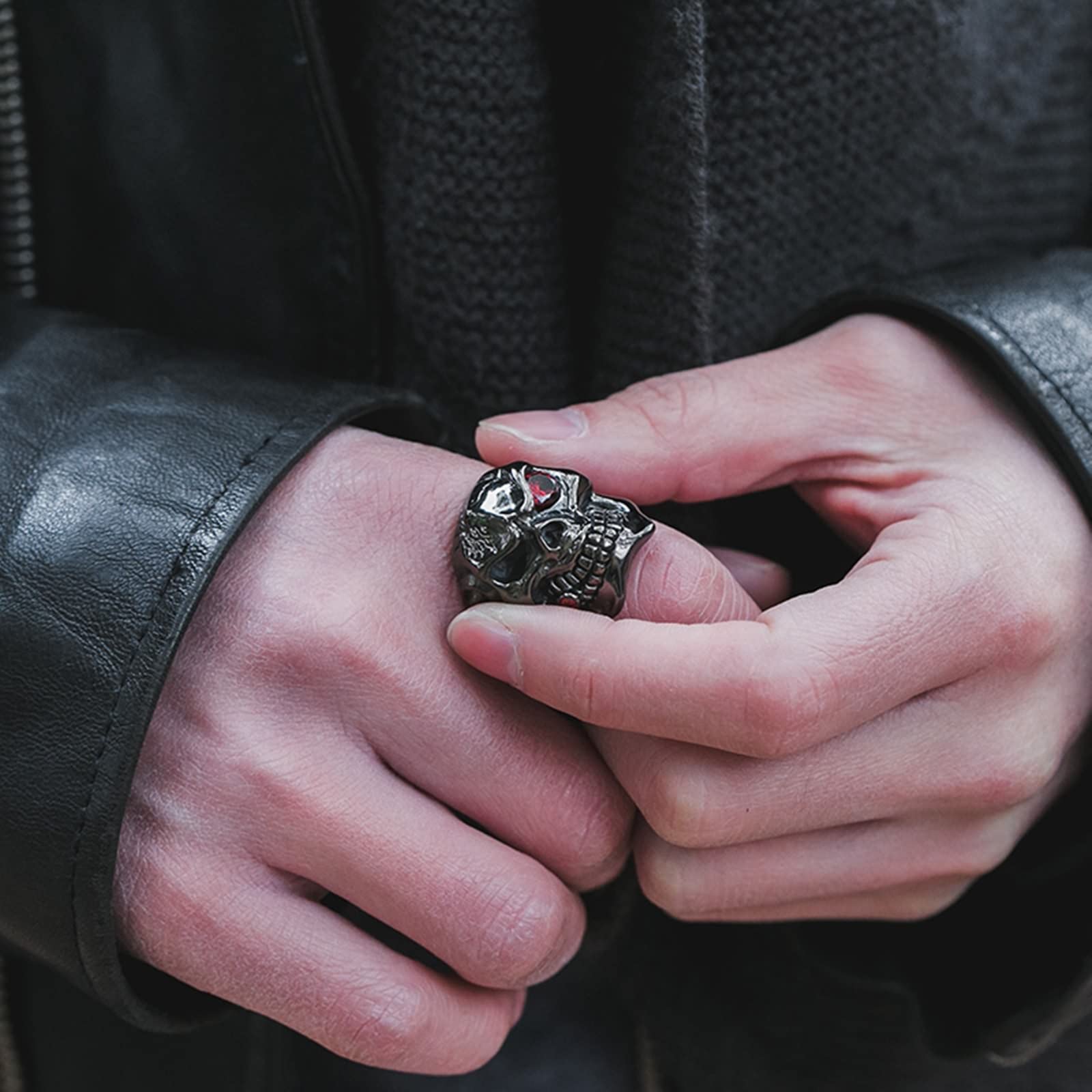 Beydodo Ring Silber 925 Herren, Ring Personalisiert Totenkopf mit Rot Zirkonia Freundschaftsring Silber Ring Männer Große 54-65