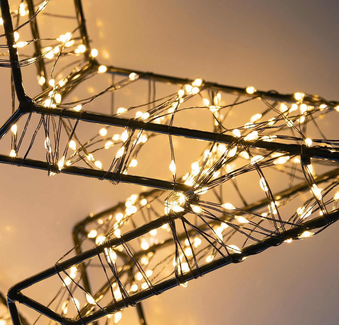 Lunartec Stern: 3D-LED-Lichterstern, Firework-Effekt, 1.440 LEDs, warmweiß, IP44, 50cm (Weihnachtssterne, Weihnachtsbeleuchtung aussen, Winter)