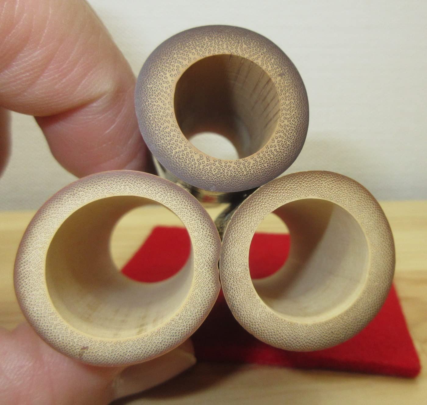 送料込【逢絢亭・新品】茶道具 竹三ツ輪蓋置 表千家好 木地 木製 宮下竹憲 共箱 Amazon｜【逢絢亭】茶道具 蓋置 竹三ツ輪蓋置 表千家好 木地 木製 宮下