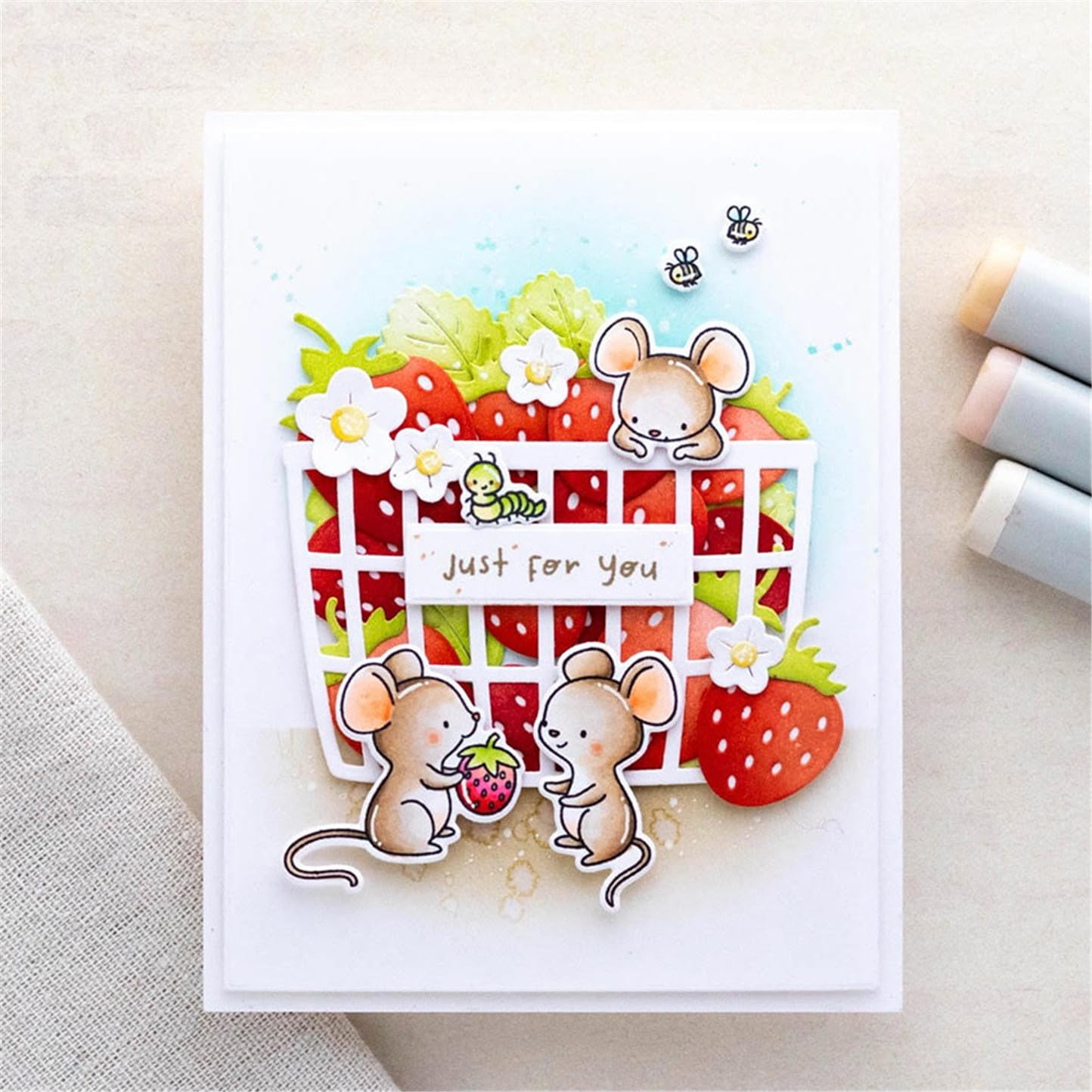 FAWENUCY Scrapbooking Die-Cuts, Christmas Metal Cutting Dies for Card Making, Paper Craft Punch Template, Background Embossing Stencils, DIY Album Décor (Strawberries and Baskets) - die cutting and embossing | Mubboo