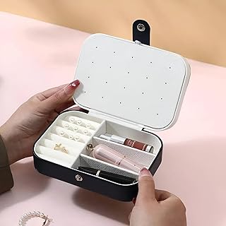 صندوق تخزين مجوهرات محمول للسفر، منظم جلدي صغير للنساء والفتيات، حامل مجوهرات مكون من 3 طبقات مزود بخطافات، مثالي لتخزين الأقراط والخواتم والأساور (اسود)، أكريليك