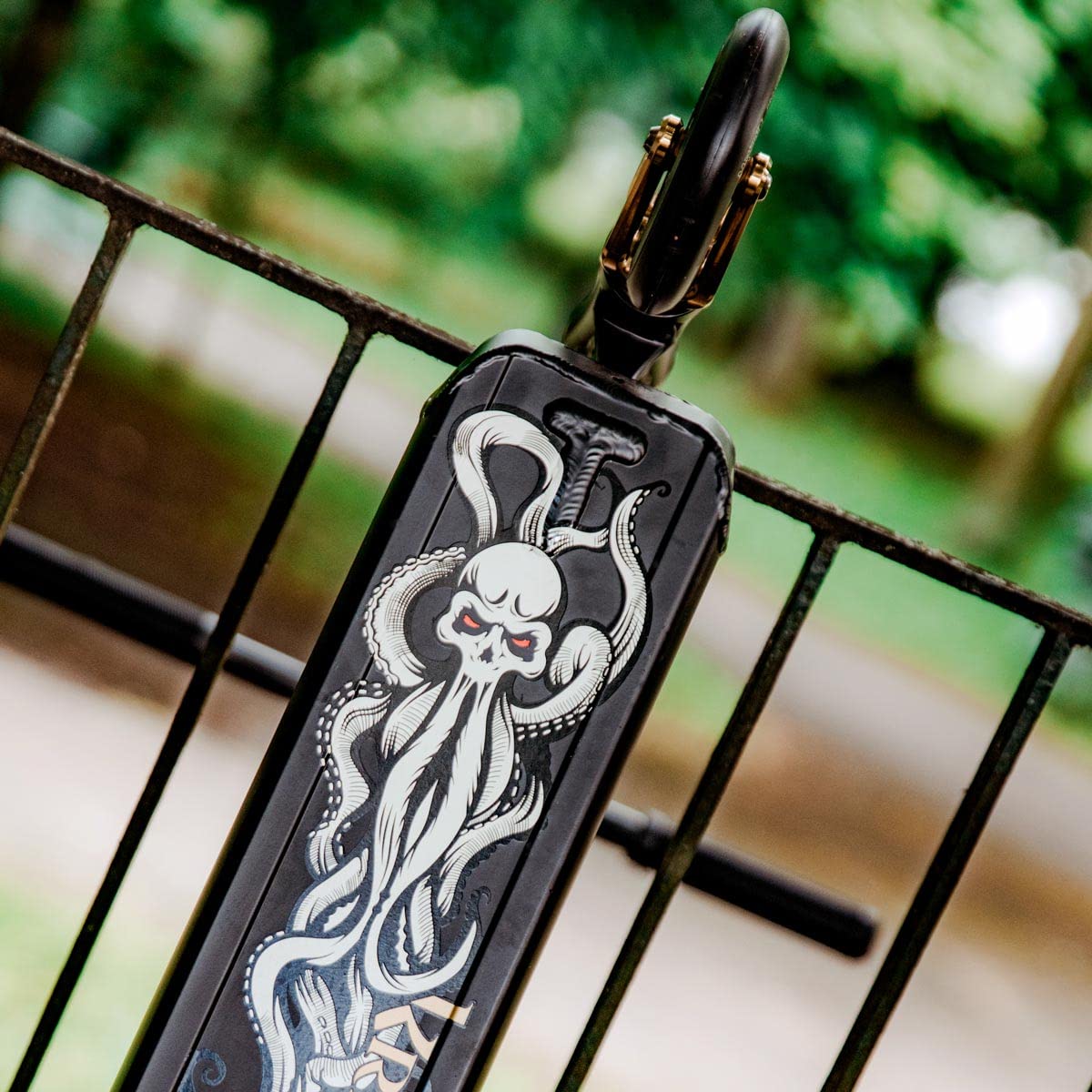Scooter eléctrico Movino Kraken Neogold, Sistema de compresión IHC, rodamientos sellados, Horquilla de Aluminio, Ruedas de núcleo Completo de 120 mm, una Plataforma de Carretera