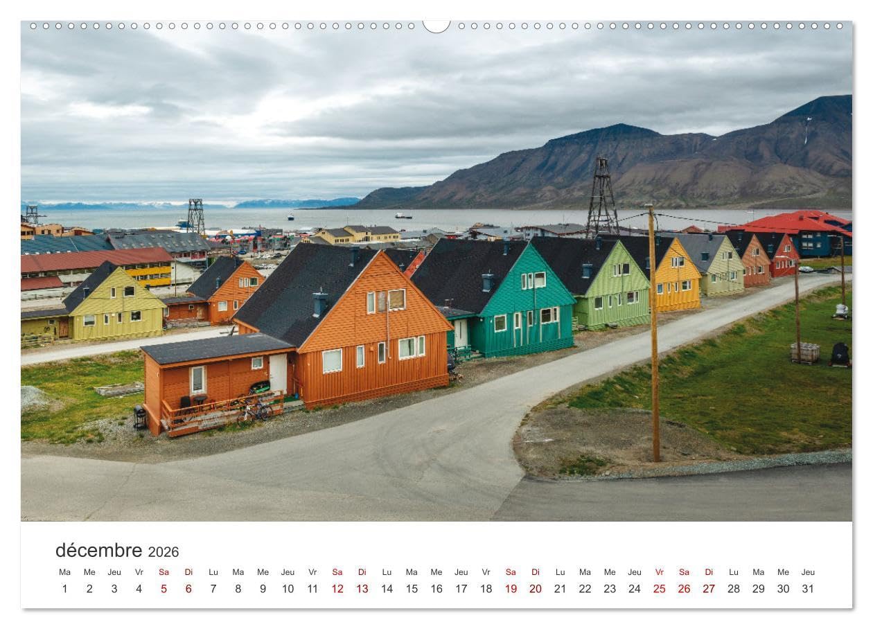 L'été sur les îles Svalbard (Calendrier mural 2026 DIN A2 vertical) calendrier de bureau: Glaciers, mousse et maisons colorées