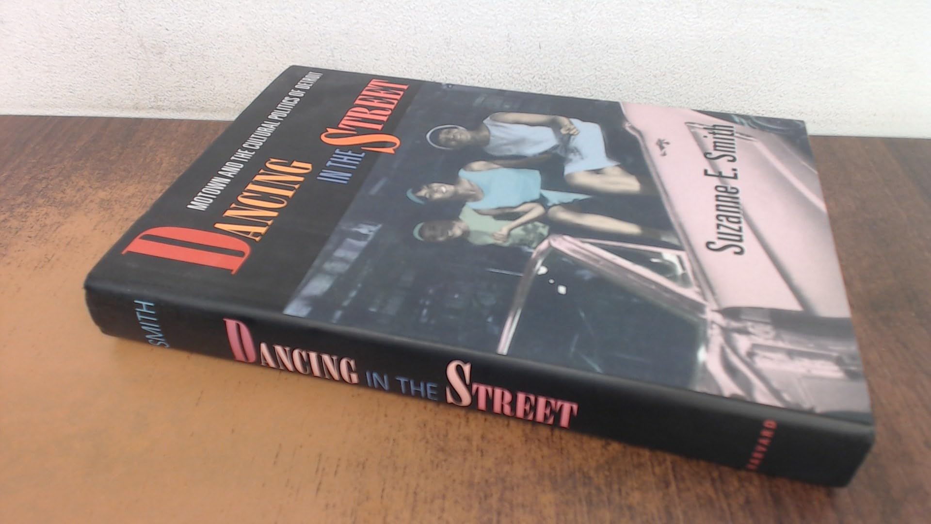 Dancing in the Street Motown, livre histoire politique de Détroit, broché 336 pages