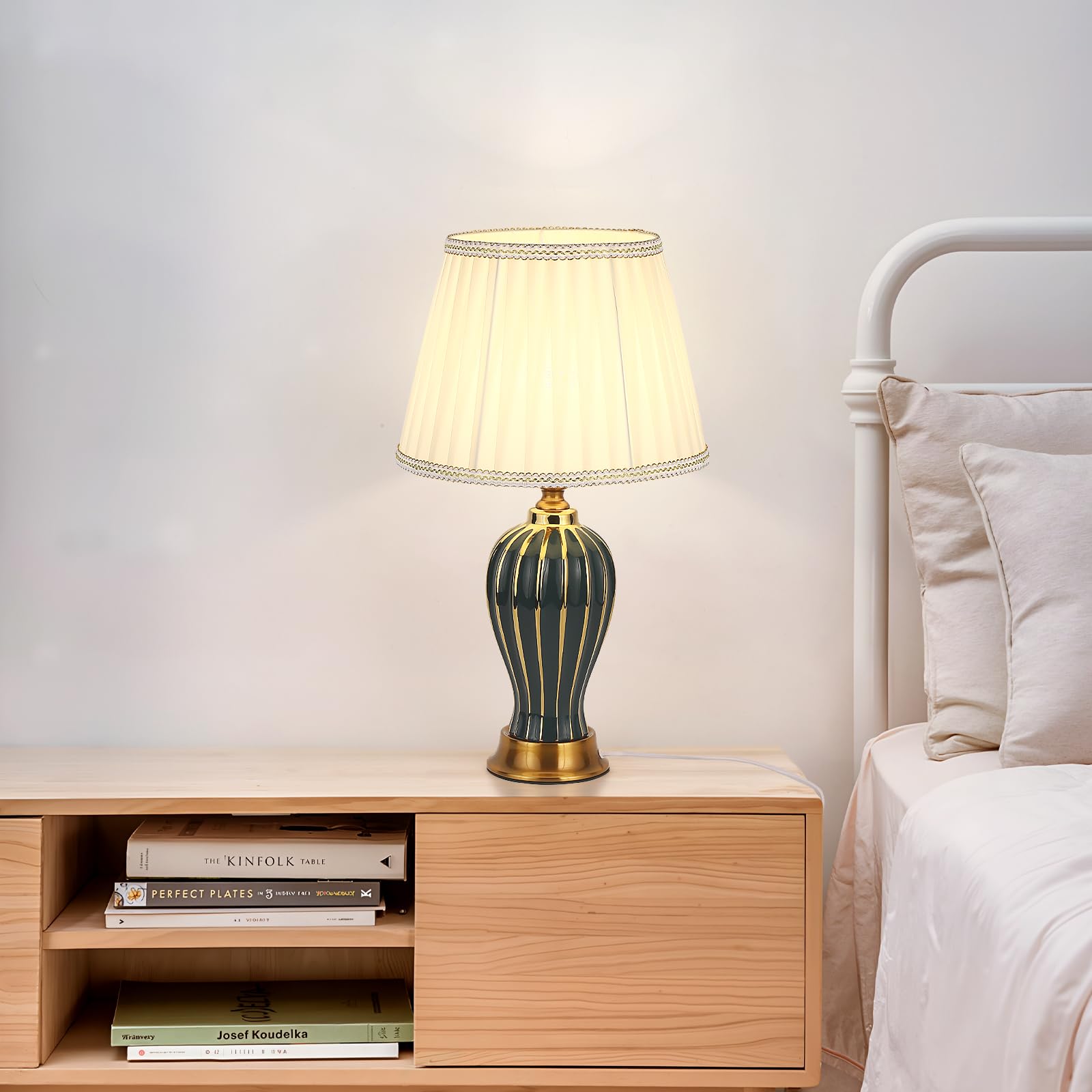 Lampada Da Tavolo Moderna E27 Retro Ceramica Luce Notturna Bianca In Tessuto Lampada Da Scrivania Illuminazione Decorativa Per Soggiorno Camera Da Letto Studio Lampada Da Letto Da Letto (Verde)