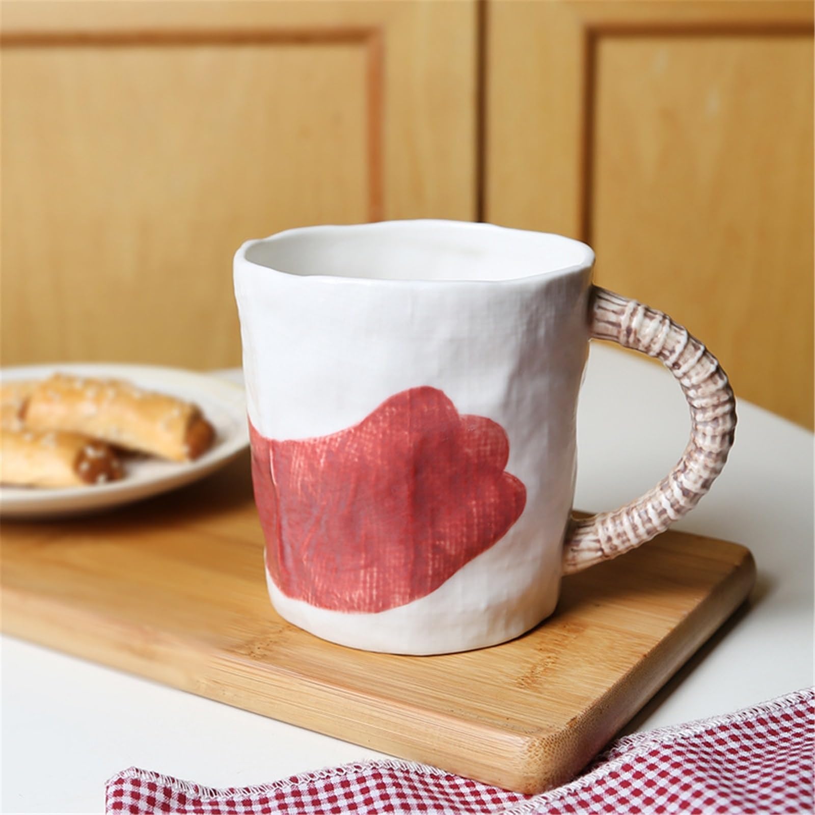 Tasse à thé Tasse en céramique texturée peinte à la main sous glaçure rouge