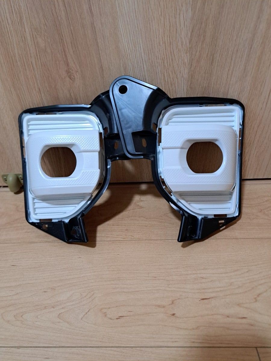 Amazon.co.jp: ハイエース フォグランプカバー 7型以降 070 全白  