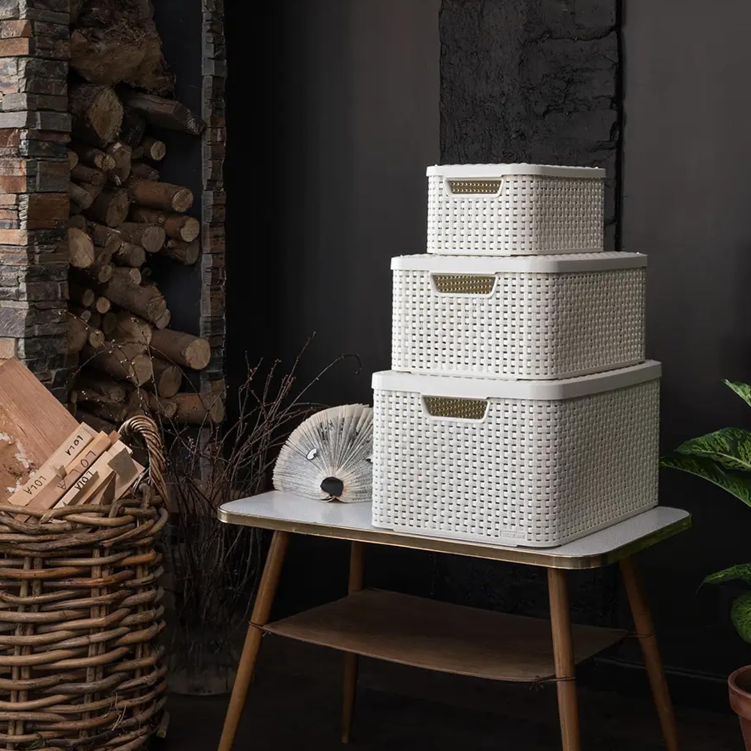 Curver Caja de almacenamiento de ratán con tapa, cesta de almacenamiento, plástico, hecha de material reciclado en al menos un 70% (gris claro, L: 44,5 x 33 x 24,8 cm)