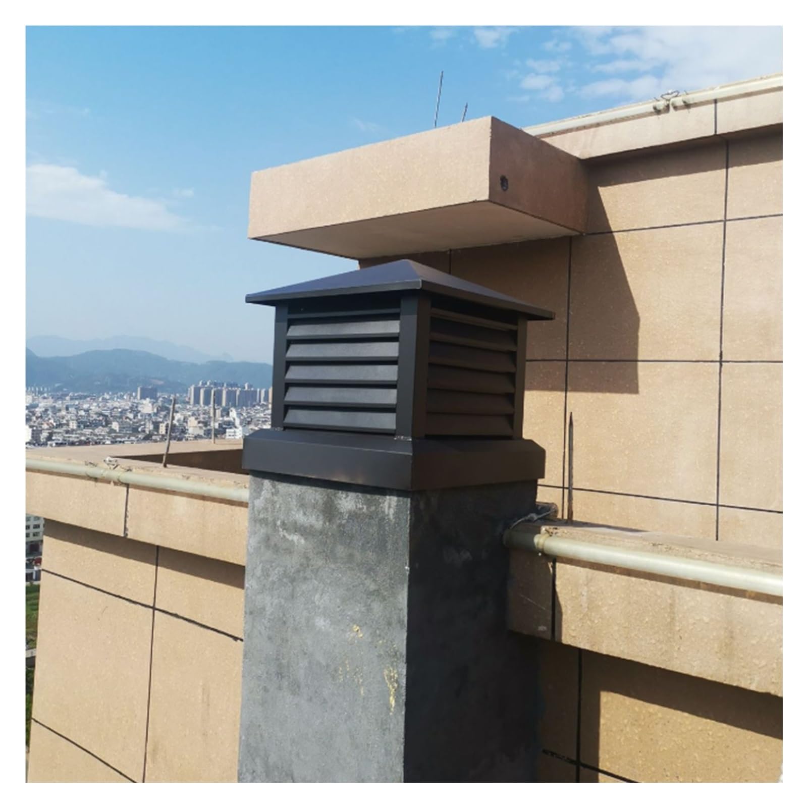 Tapa Protectora de Aleación de Aluminio Cuadrada para Lluvia Sombrerete Chimenea Adecuada para Ventilaciones de Techo y Chimeneas de Ladrillo Visto(25x25cm/9.84x9.84in)