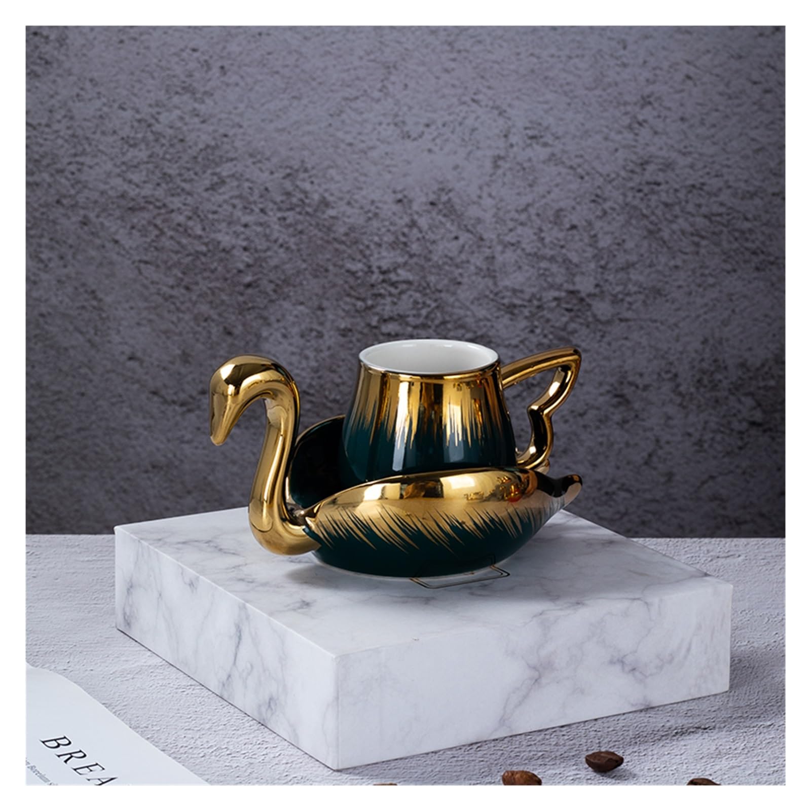 Tazze Caffe Tazza in Ceramica di Lusso con piattino a Forma di Tazza da caffè e piattino for tè pomeridiano, Set di stoviglie Creative for la casa(Black)