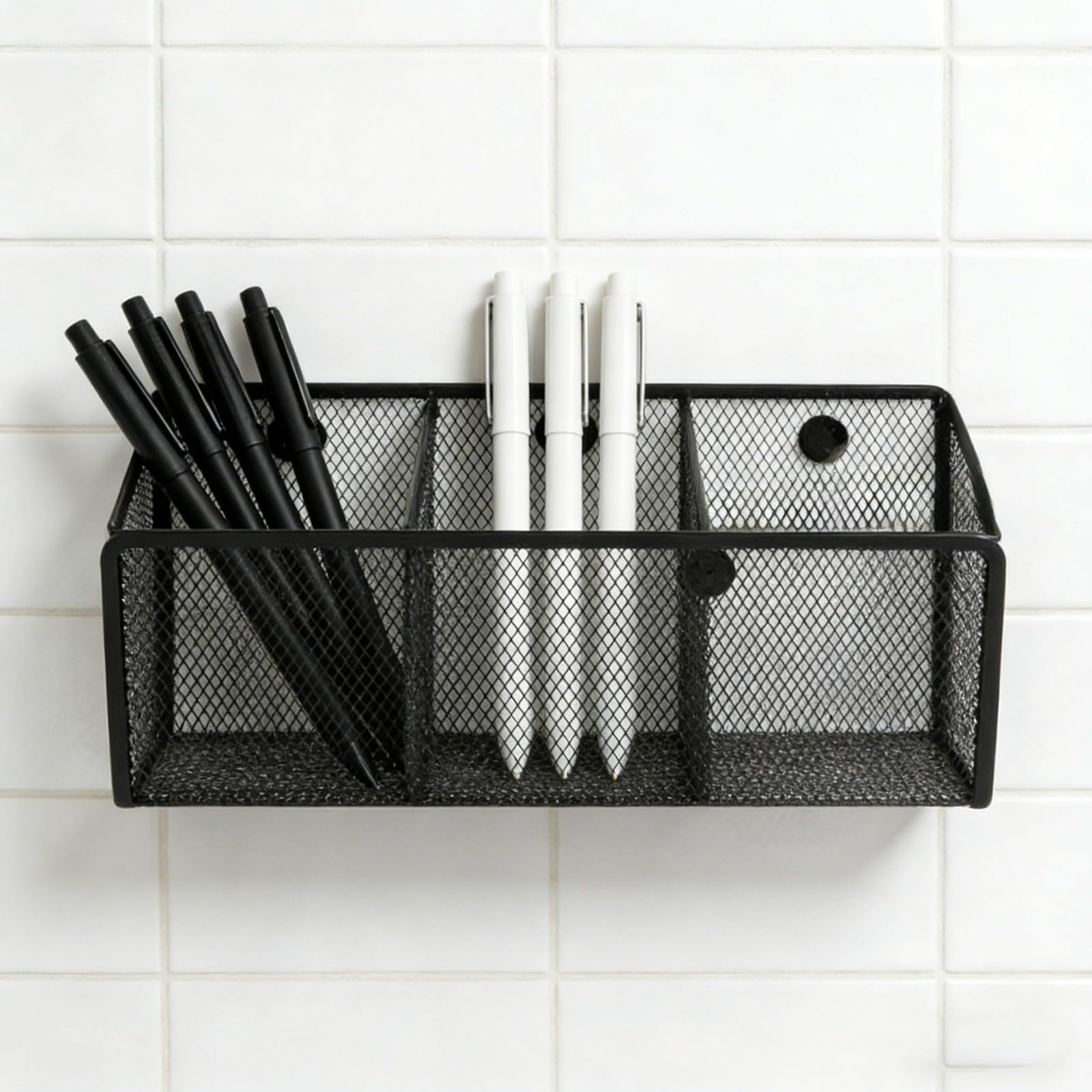 Portapenne magnetico, portapenne in metallo, cestino portaoggetti magnetico, organizer per armadietti, porta pennarelli per lavagna bianca, organizer per frigorifero con design a rete