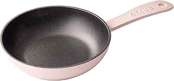 STAUB ストウブ フライパン スキレット 16cm レアカラーシフォンローズ Amazon.co.jp: staub ストウブ 「 スキレット ソルベローズ 16cm