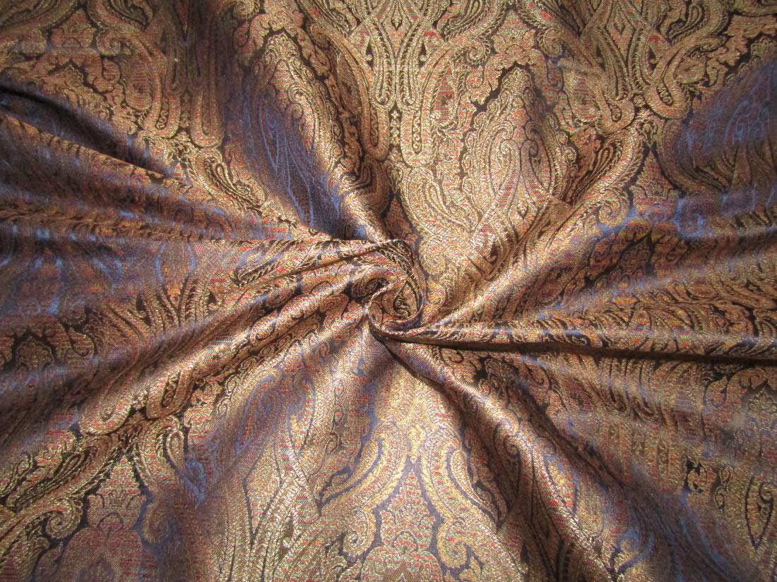 Tissu brocart bleu marine motif cachemire doré au mètre de 44 pouces de large BRO699