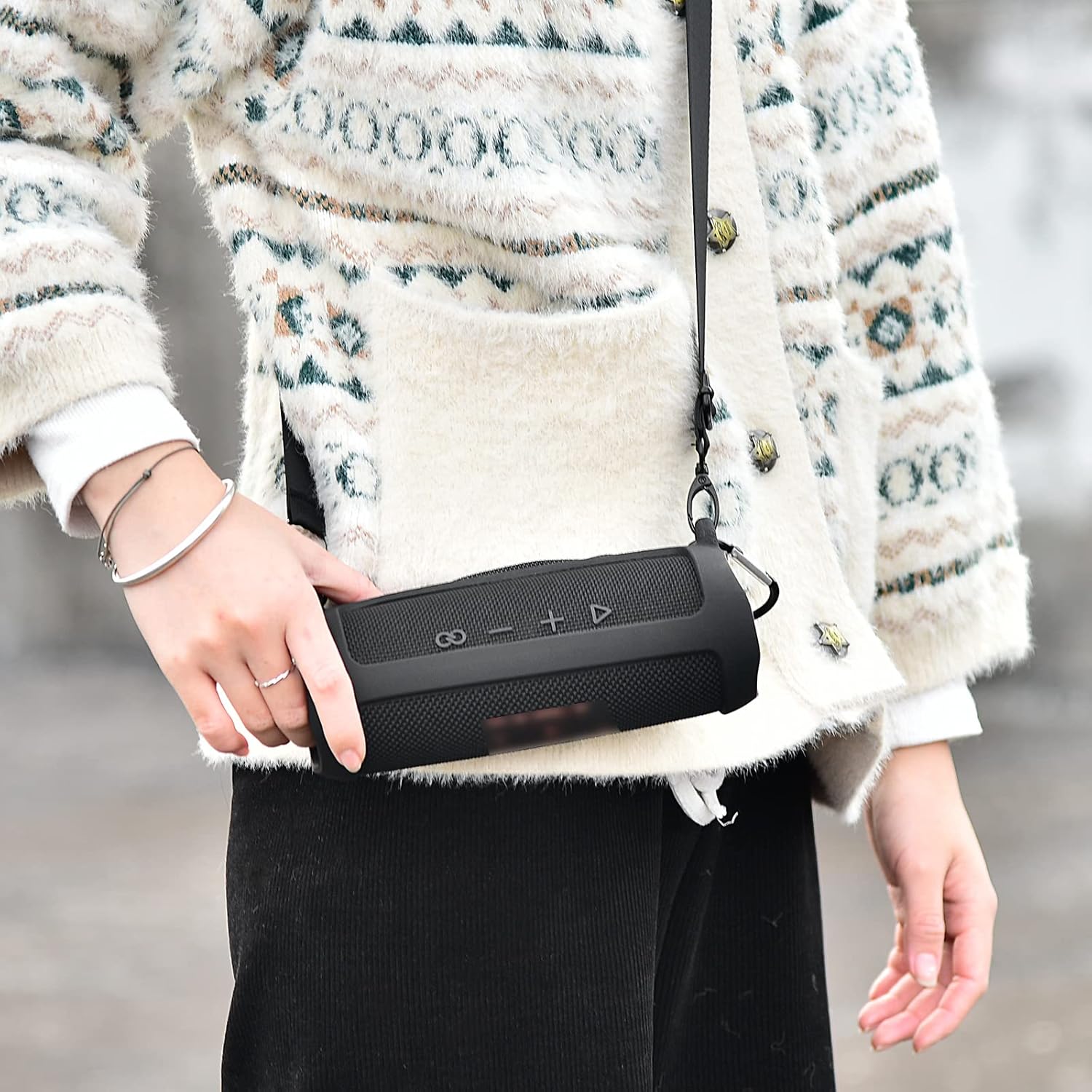 Silicone Case for JBL FLIP 6 Waterproof Portable Bluetooth Speaker, Gel Soft Skin Rubber Cover, Travel Carrying Storage Bag Pouch with Shoulder Strap and Carabiner - Black - Image 6