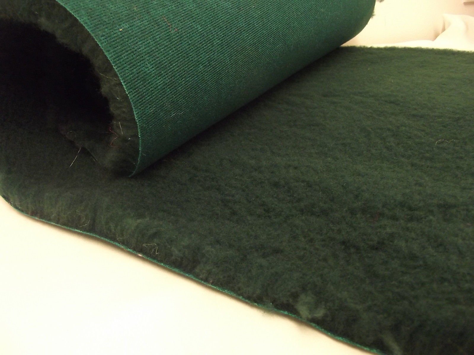 Professional Veterinary Whelping Dog Puppy Vet Bedding Bottle Green, 1 mtr 150cm x 100cm