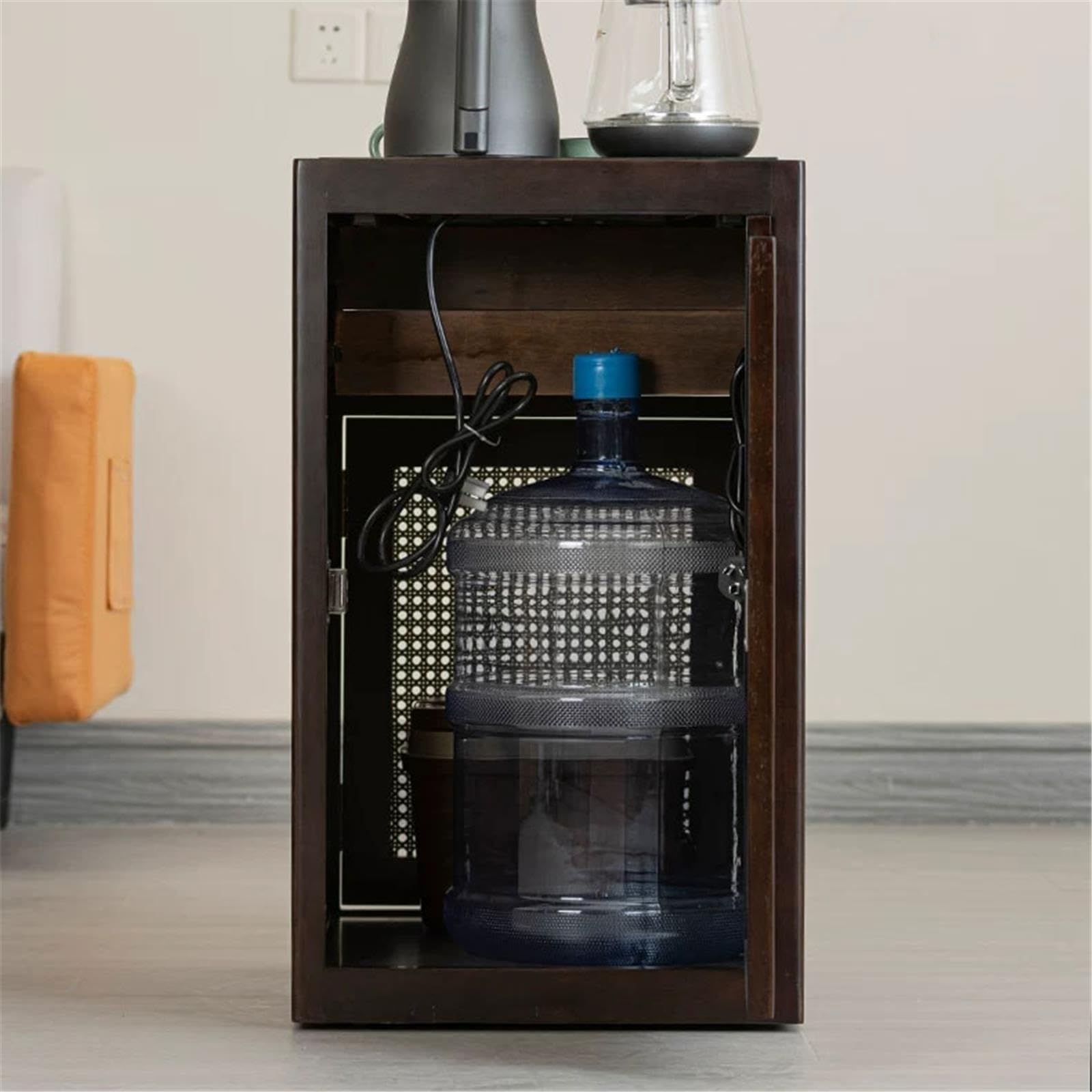 Casa Mobile laterale for divano con anta intrecciata traforata