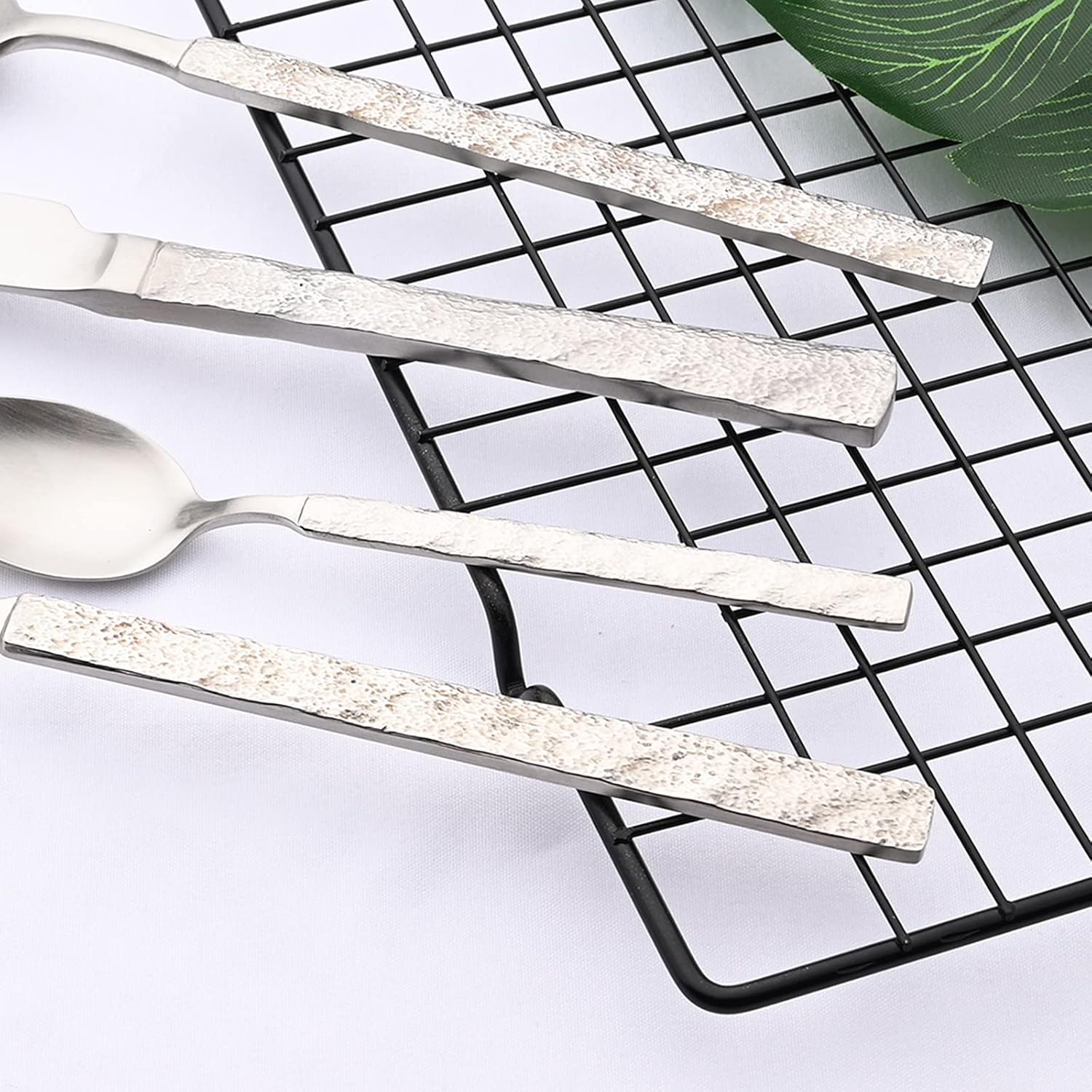 24-Piece Stainless Steel Square Edge Flatware Set Service for 6, Silver Mirror Polished Hammered Silverware, Tableware Cutlery Set Includes Dinner Knives/Forks/Spoons, Modern Design, Dishwasher Safe
