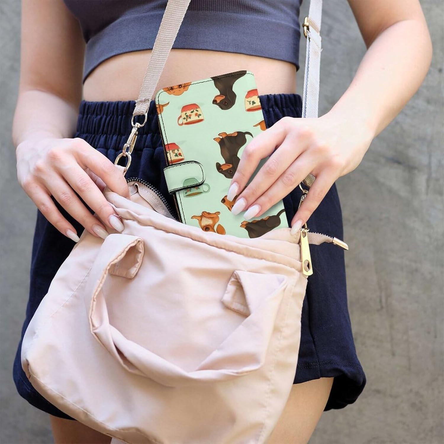 Cute Coffee Dachshund Women's Long Wallet Leather Large Capacity Wristlet Clutch Purse Wallets