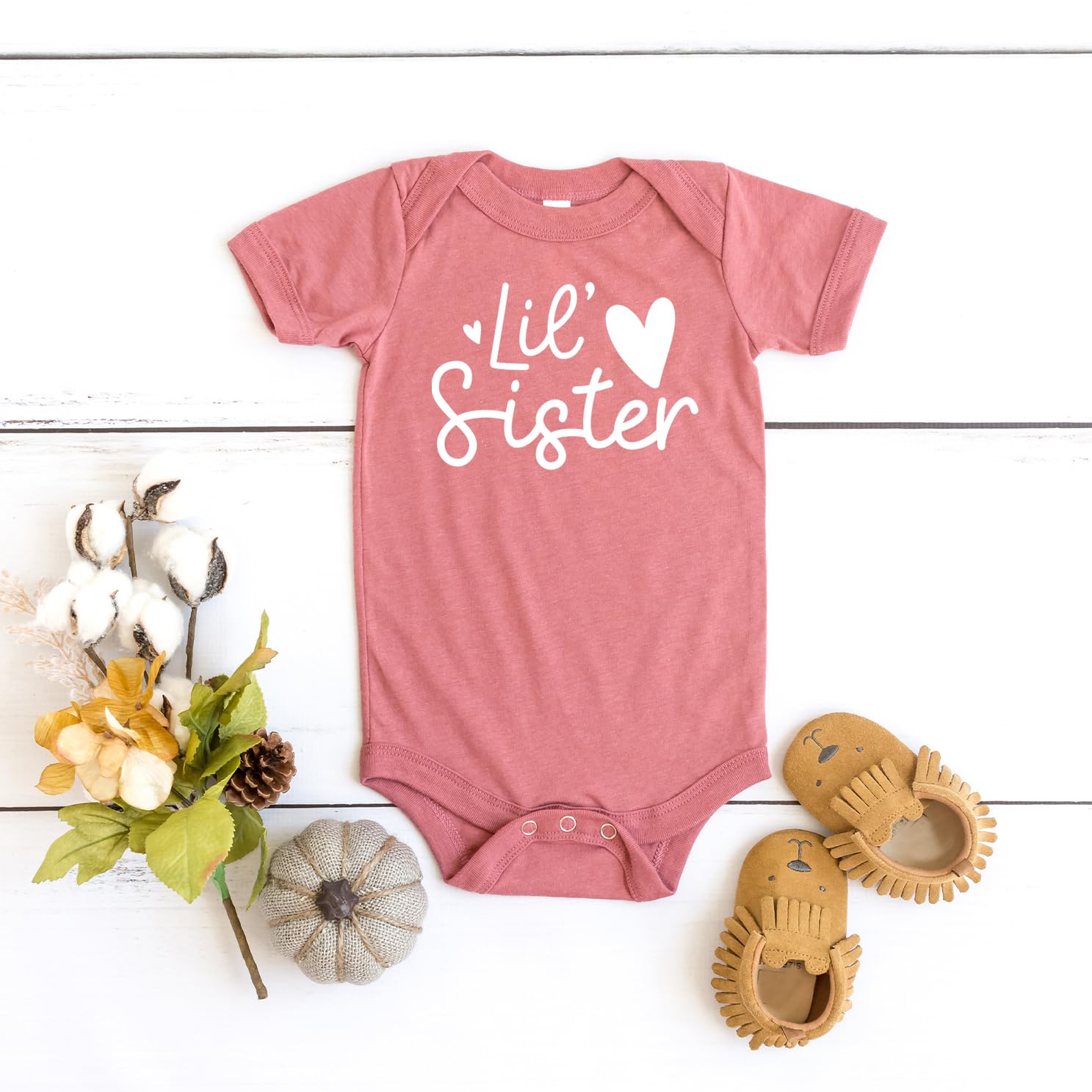 Olive Loves Apple Lil Sister Heart Bodysuit for Baby Girls Sister Sibling Outfits White on Mauve Bodysuit 6 Months