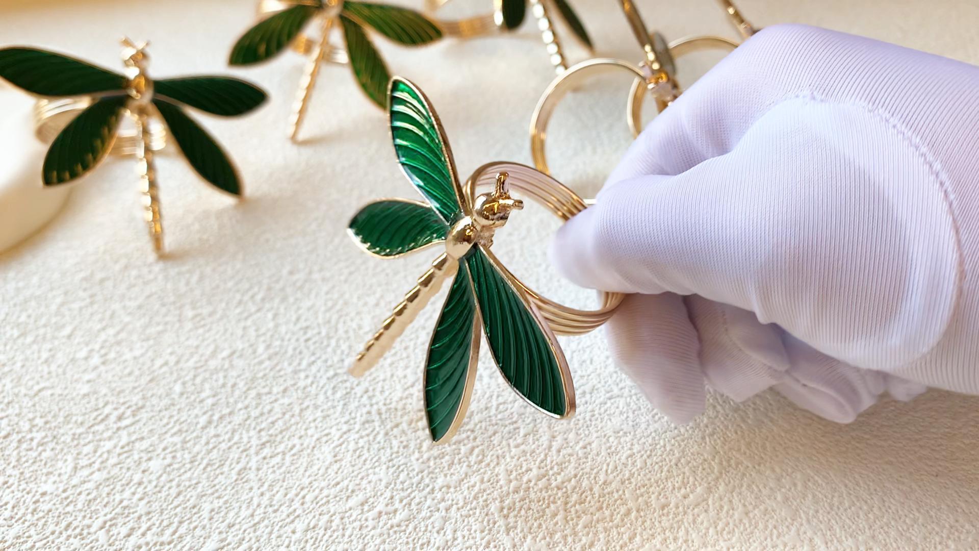 CPELLESSE Dragonfly Napkin Rings - 6 Pack, Gold & Green, For Holiday Table Decor