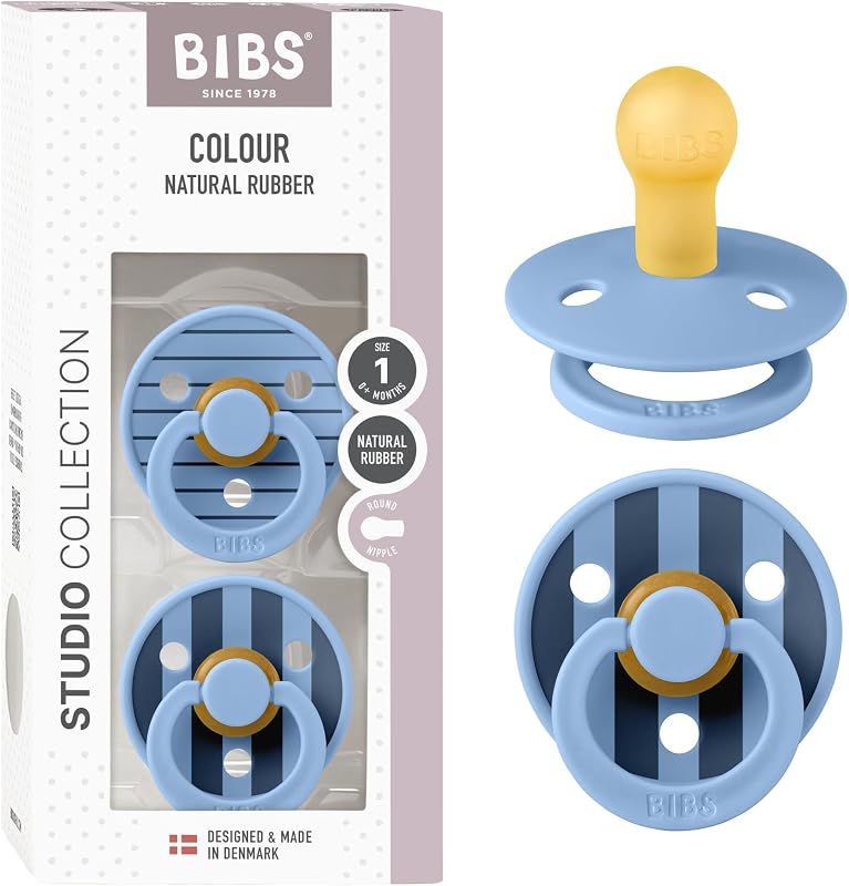 BIBS Colour Studio Schnuller 2er-Pack, BPA-frei, Kirschform Nippel. Naturkautschuk/Latex, Hergestellt in Dänemark, Größe 1 (0-6 Monate), Pin Sky Blue